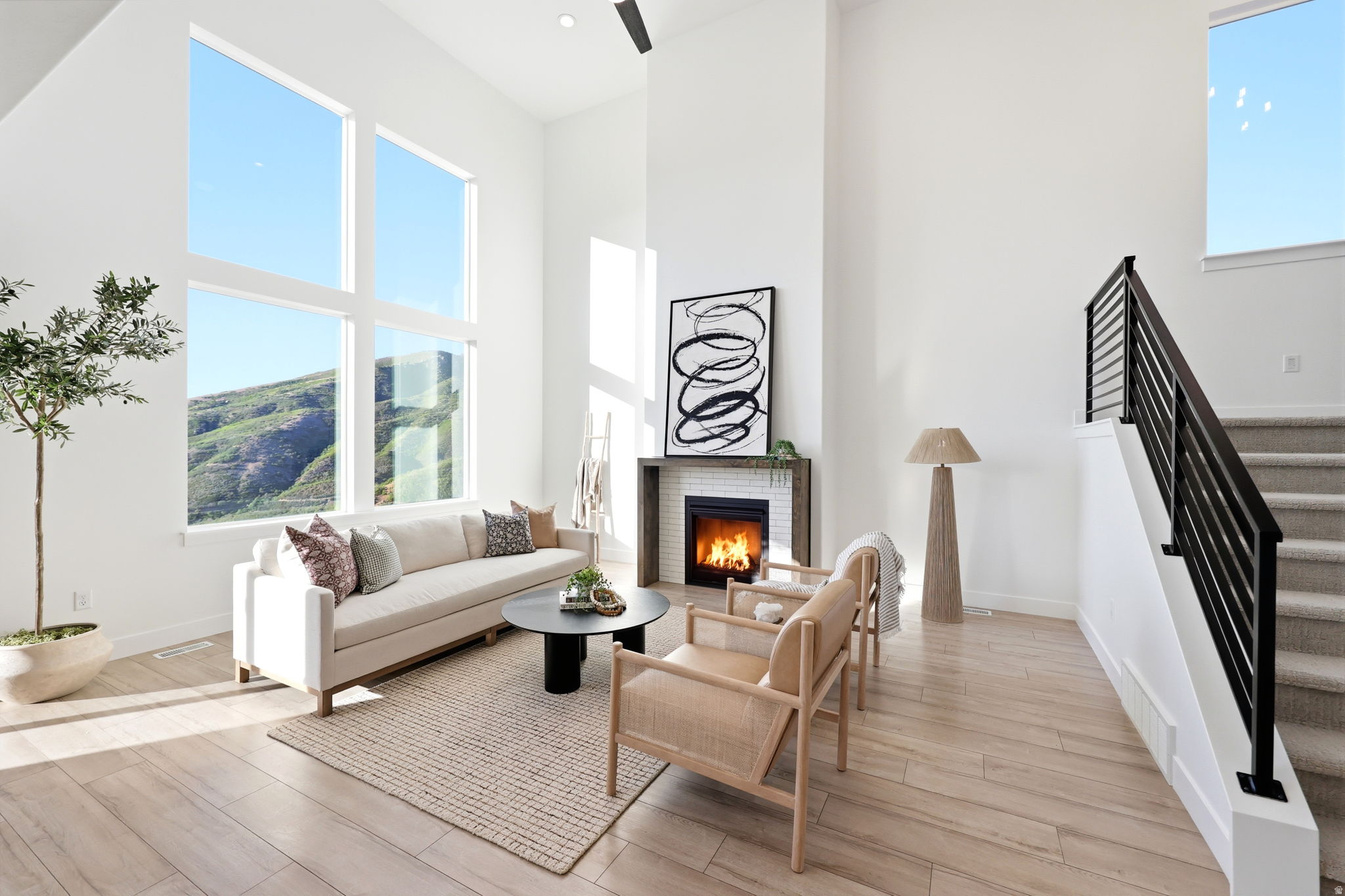 HIDDEN CANYON - Residential