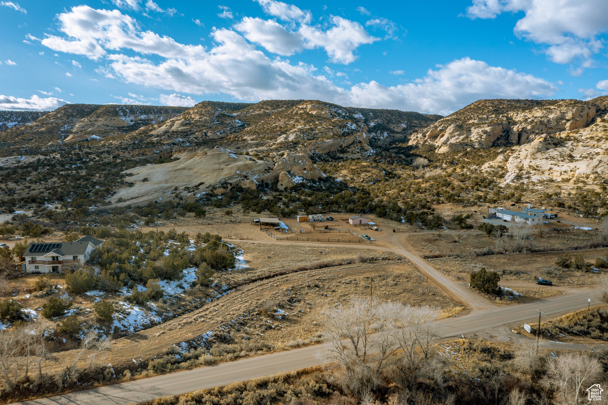 CEDAR CLIFF - Land