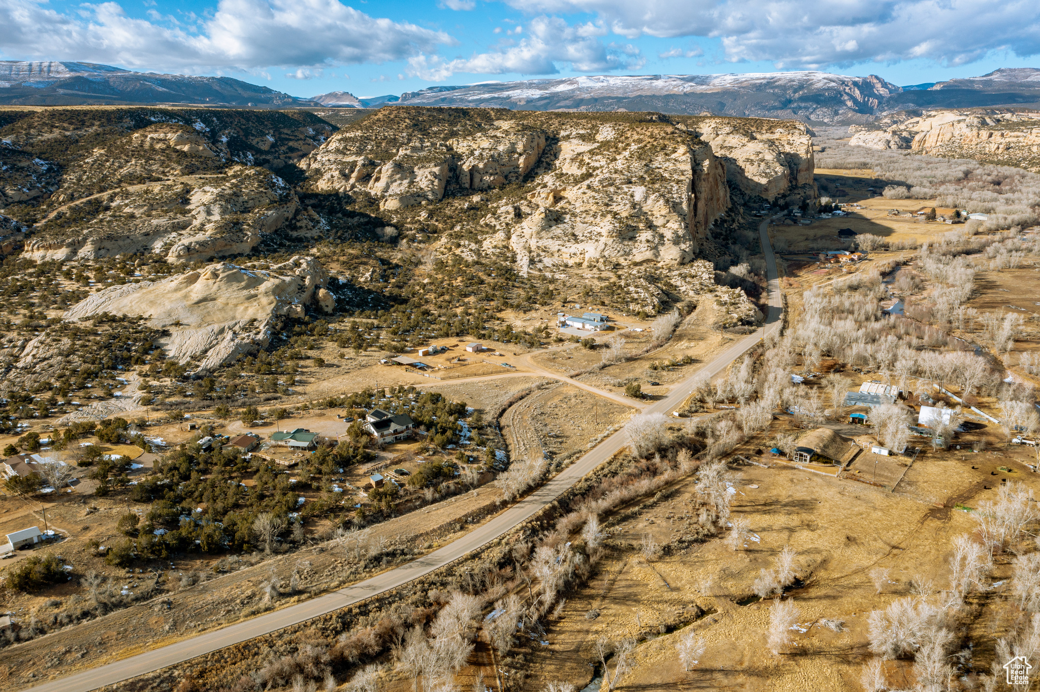CEDAR CLIFF - Land