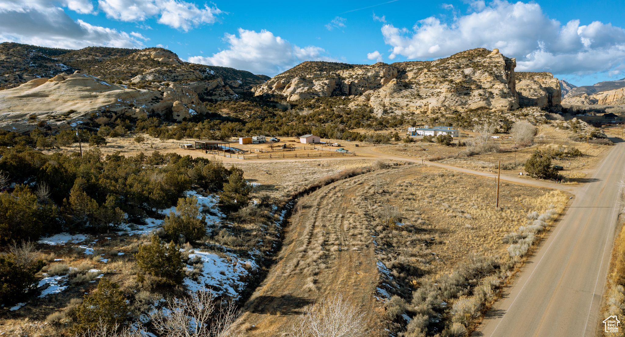 CEDAR CLIFF - Land