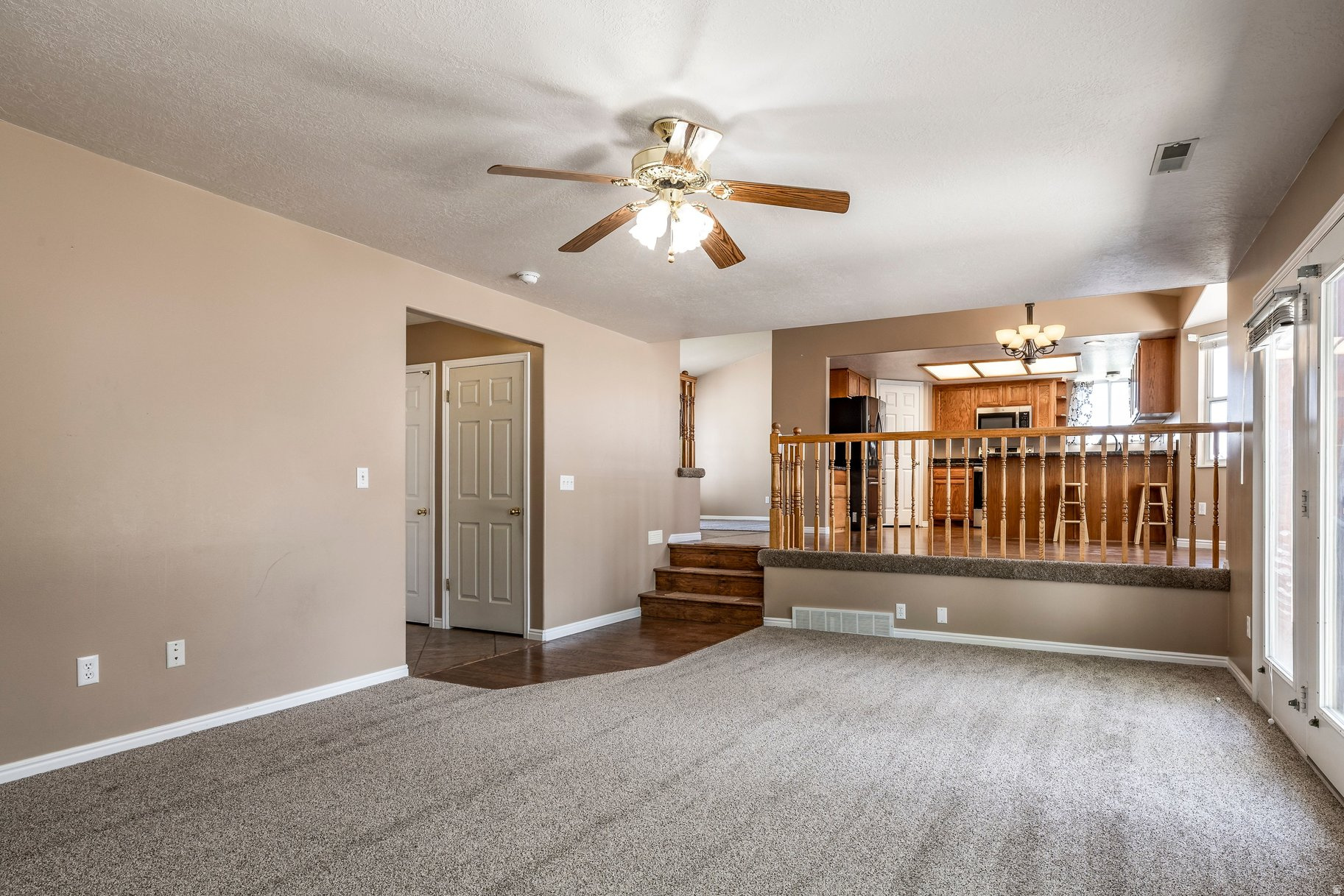 WARREN ACRES - Residential