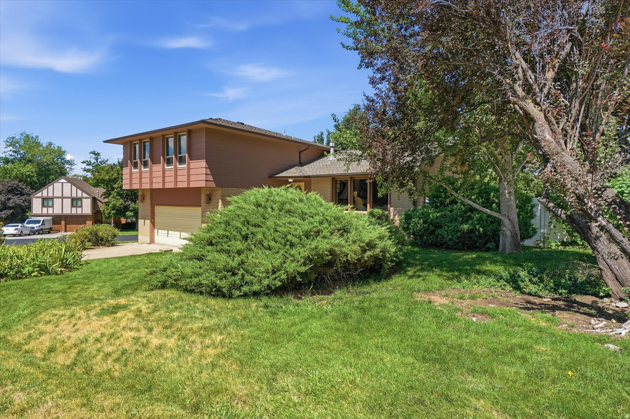 SOMERSET FARMS - Residential