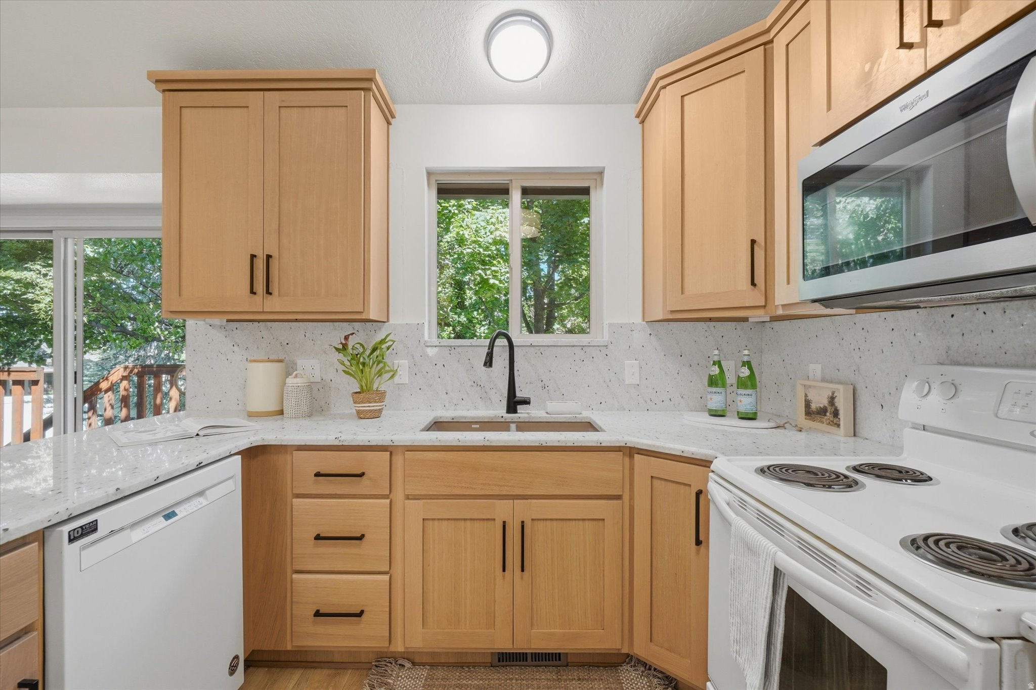 SOMERSET FARMS - Residential