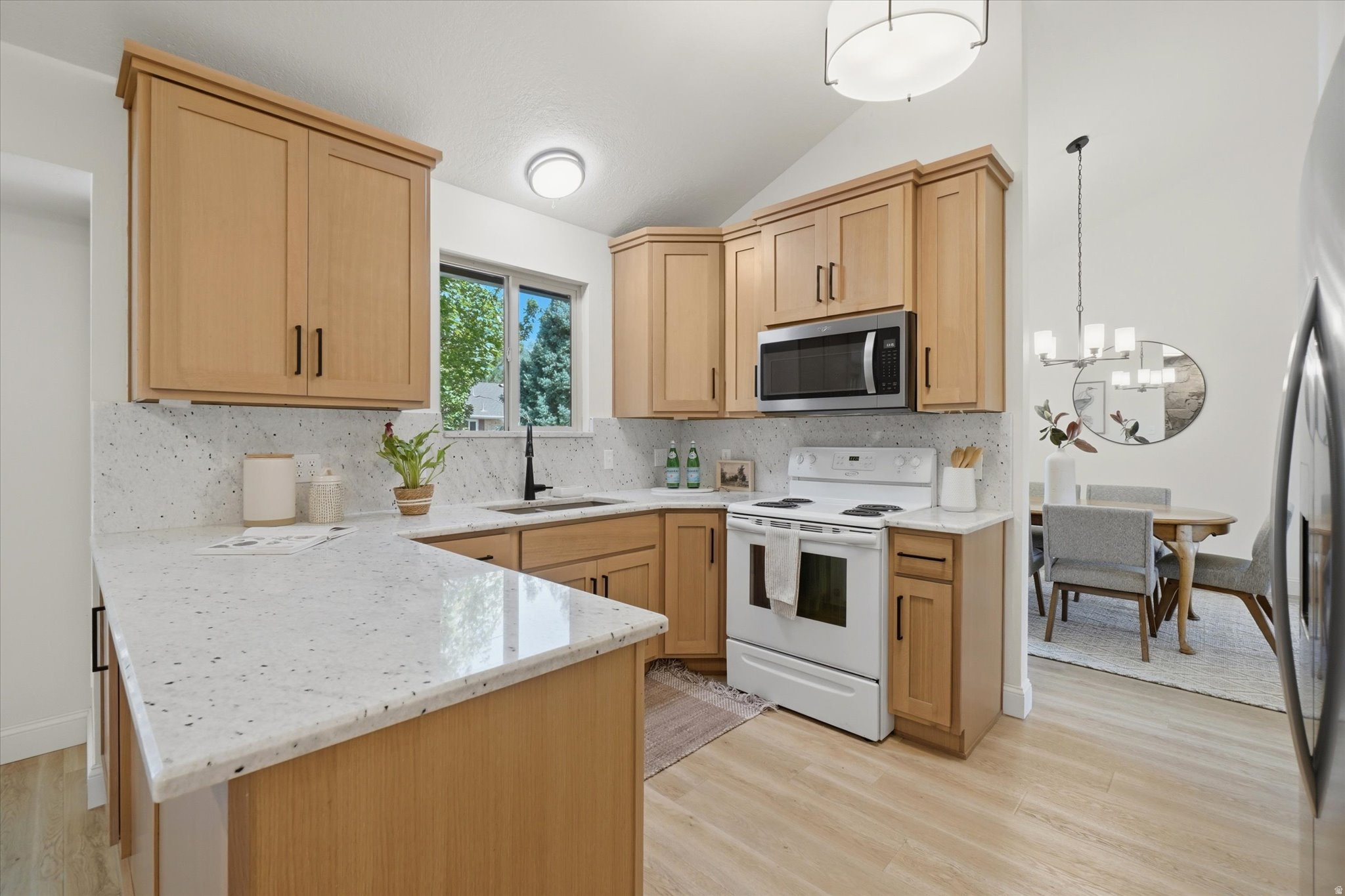 SOMERSET FARMS - Residential