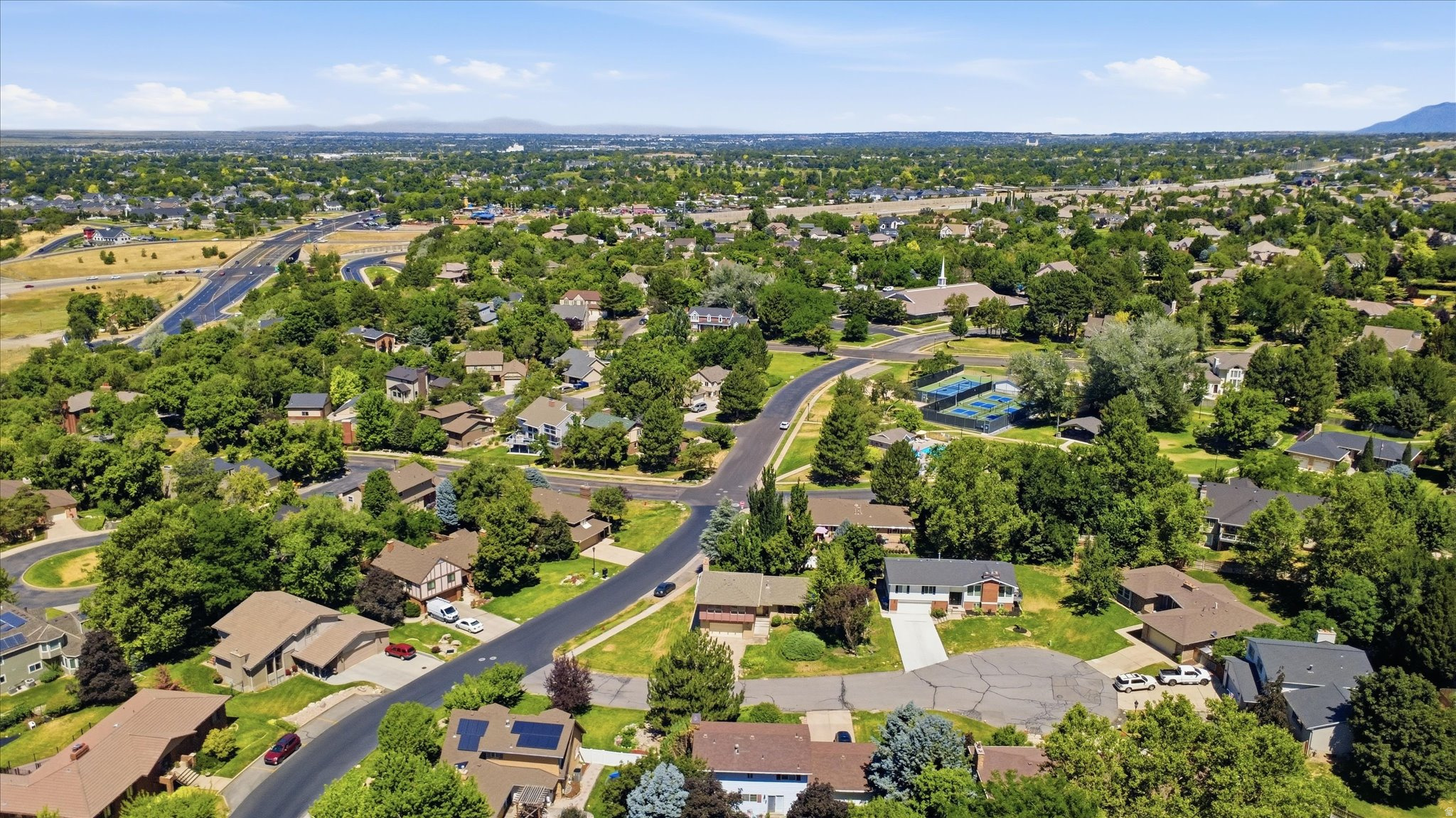 SOMERSET FARMS - Residential
