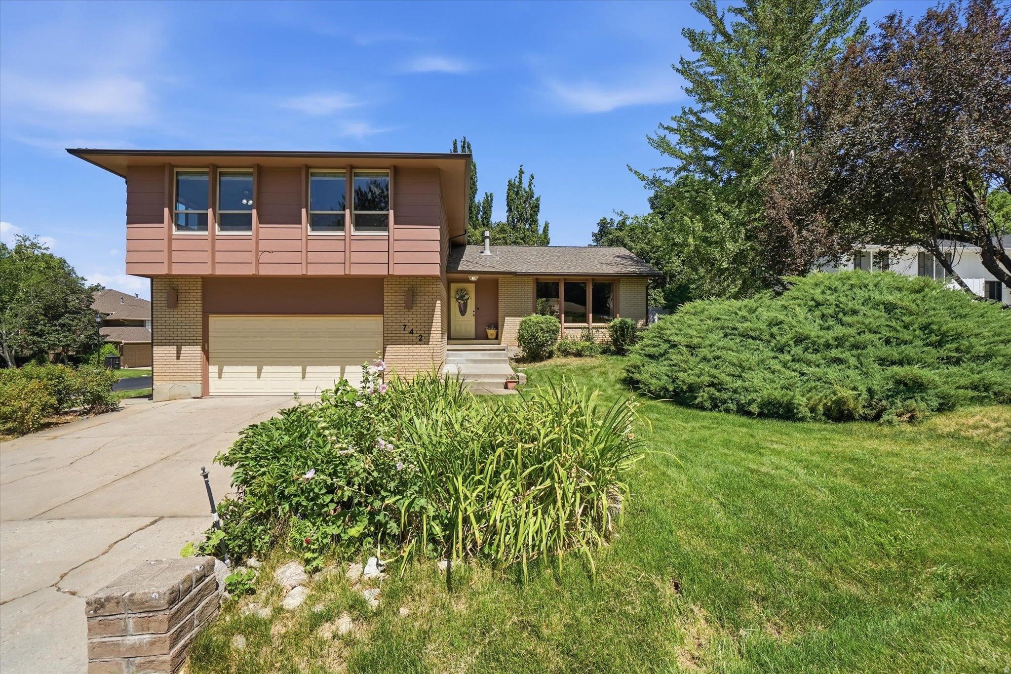 SOMERSET FARMS - Residential