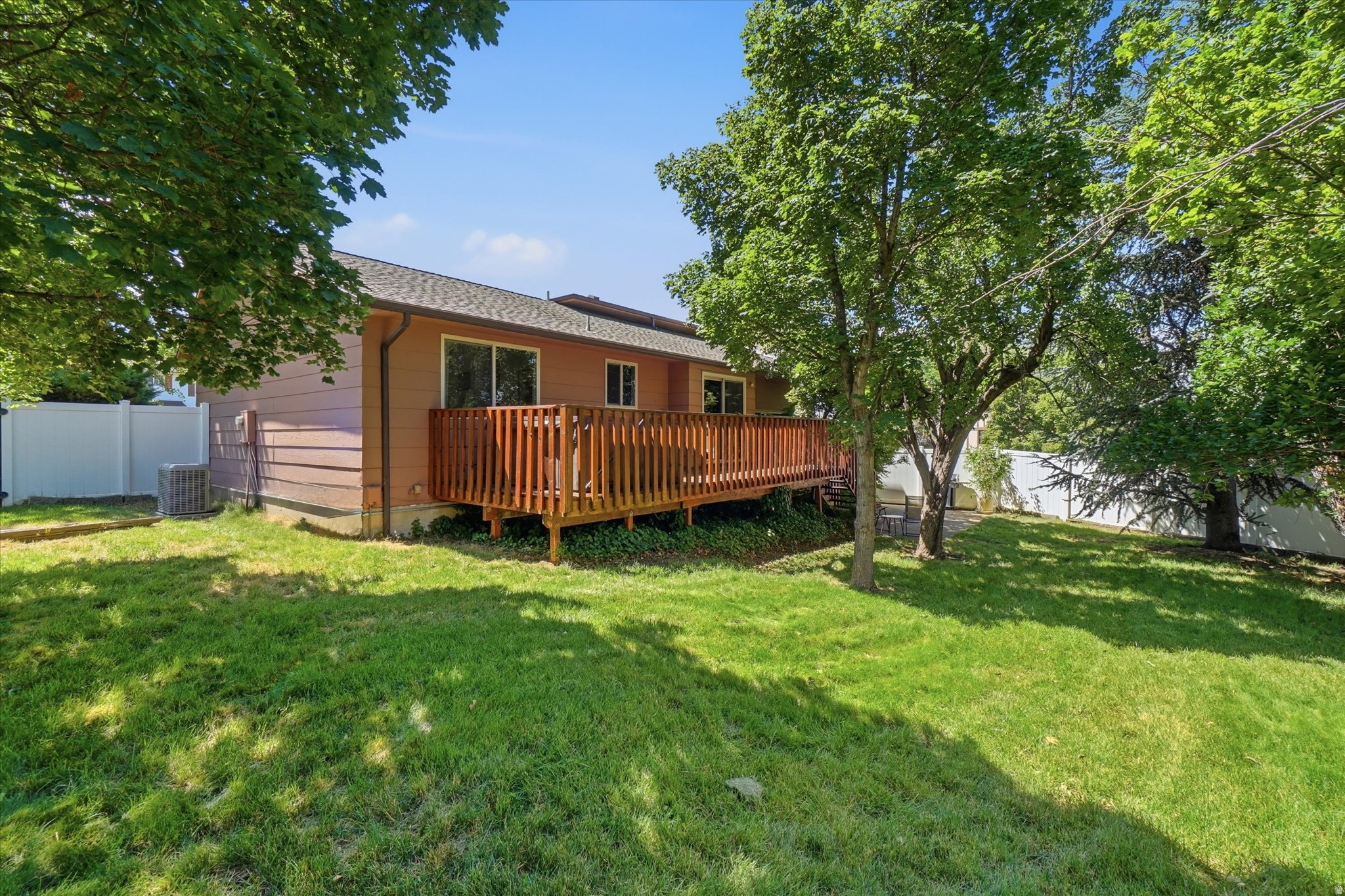 SOMERSET FARMS - Residential