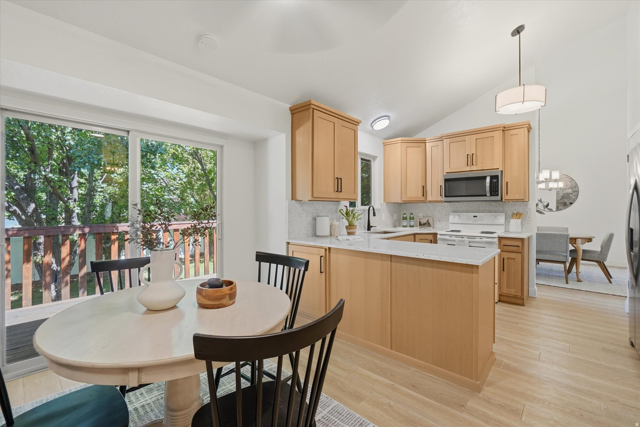 SOMERSET FARMS - Residential