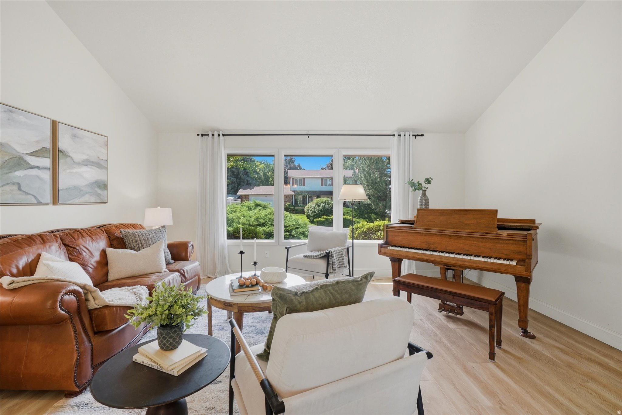 SOMERSET FARMS - Residential