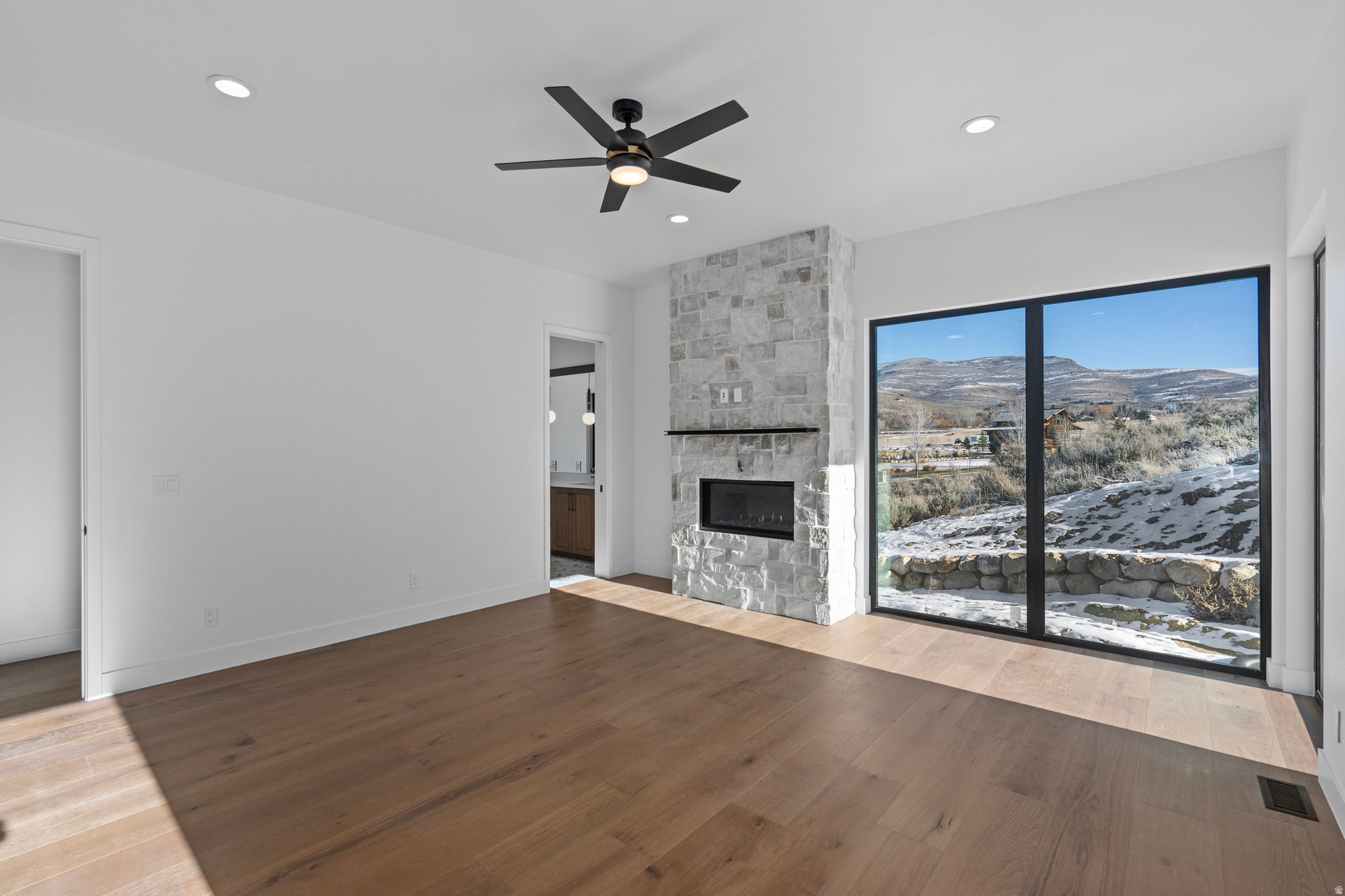 CROSSINGS AT LAKE CREEK - Residential
