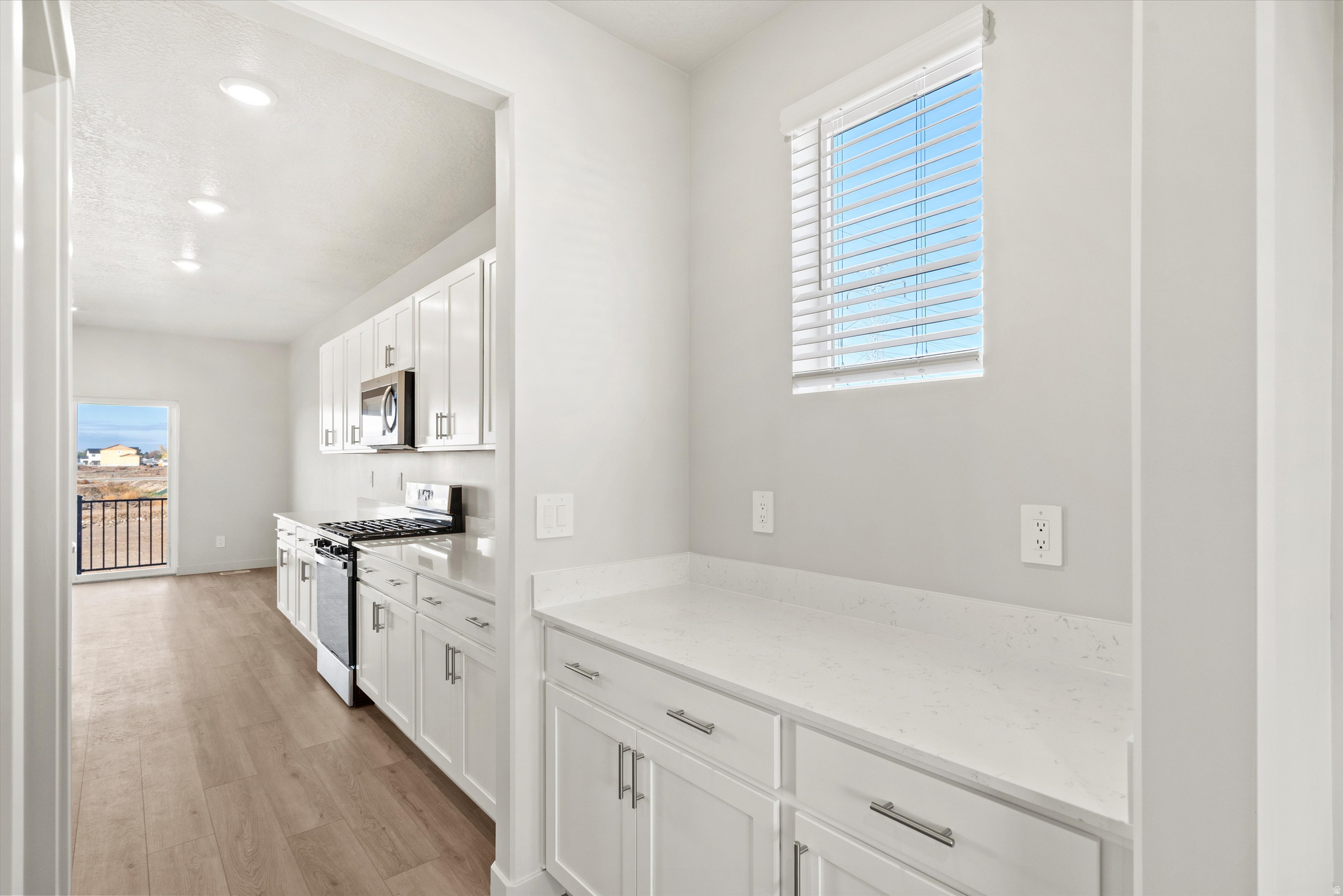 STRATTON ACRES - Residential