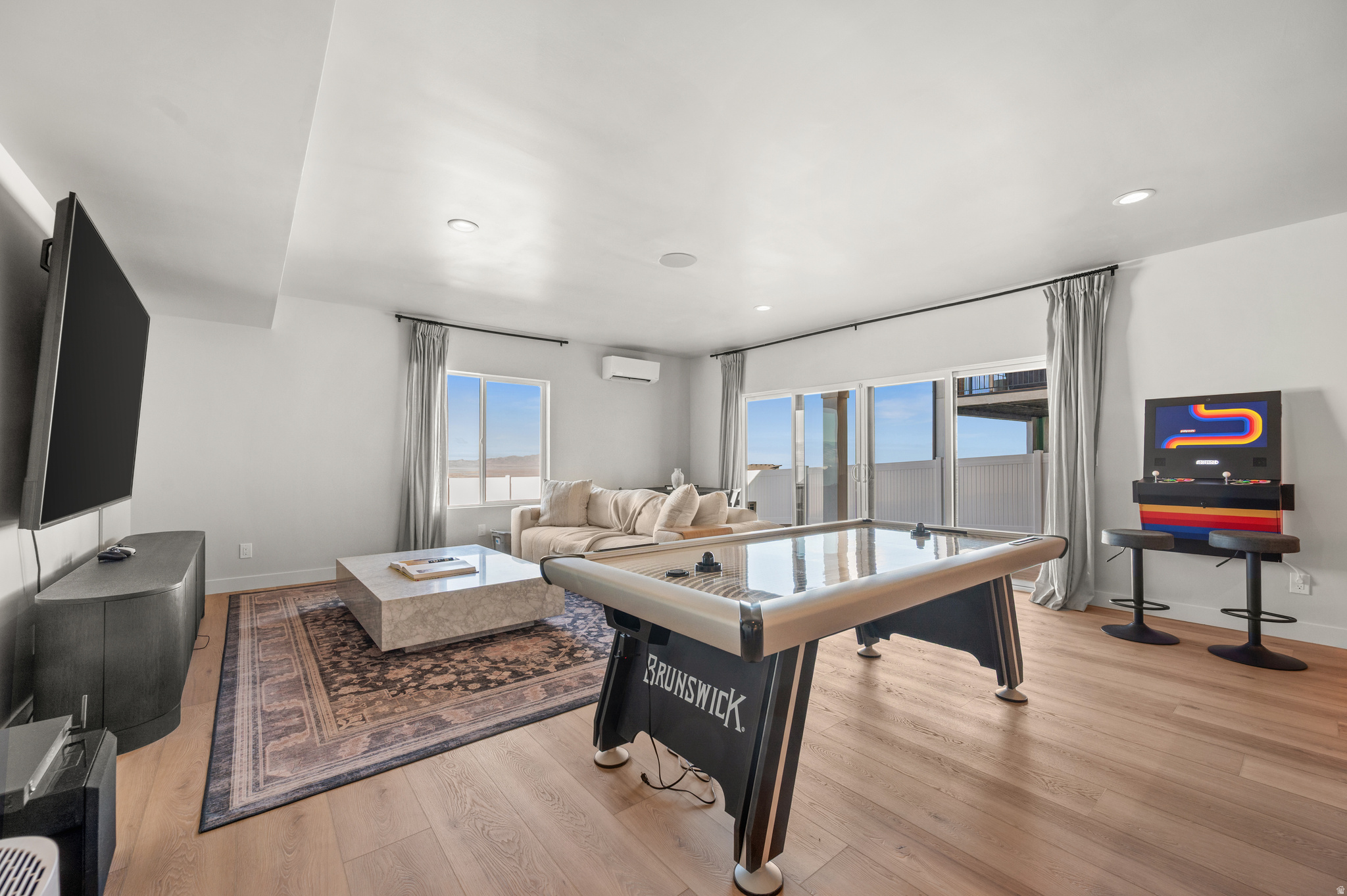 RIDGE - Residential