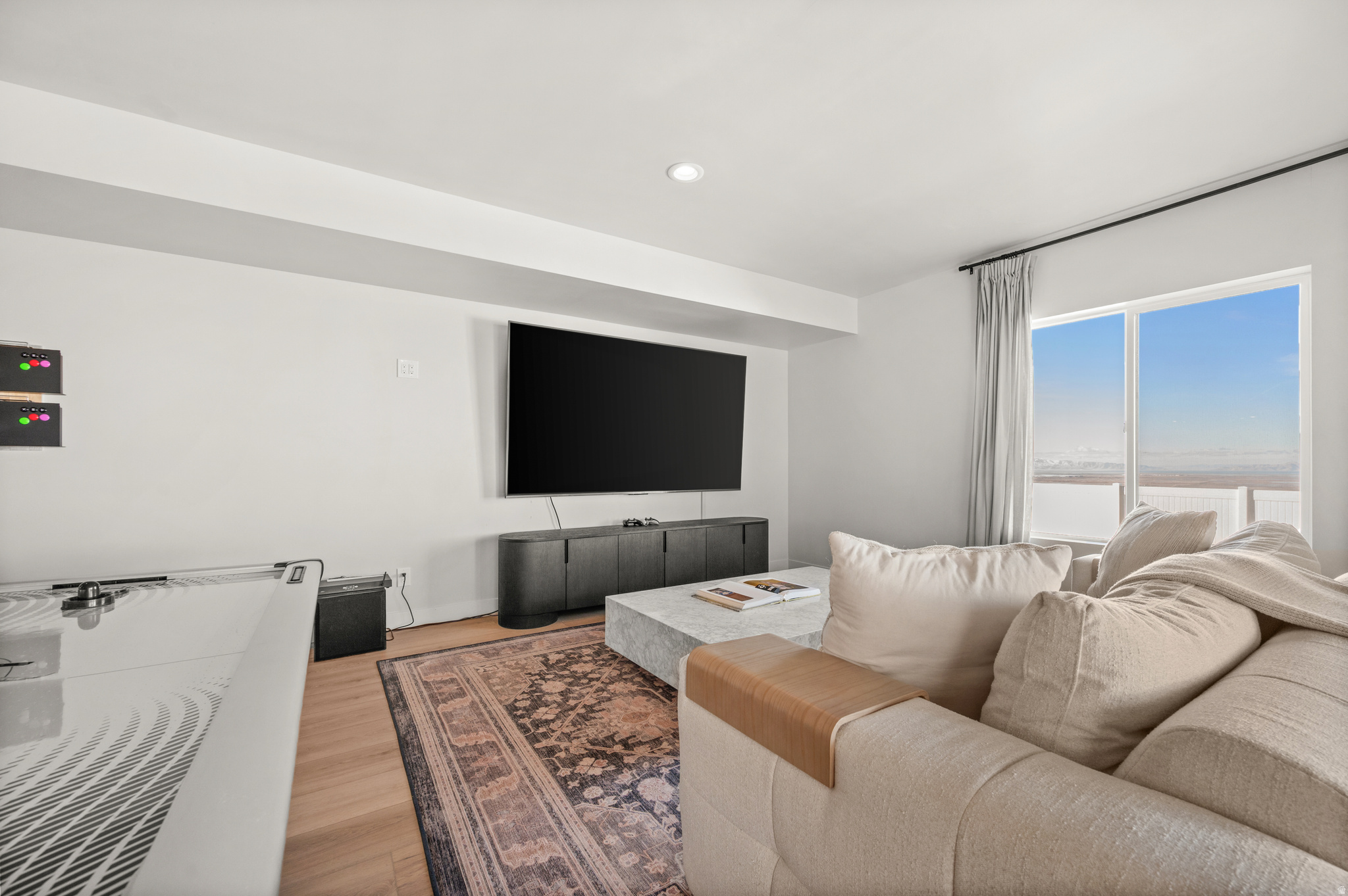 RIDGE - Residential