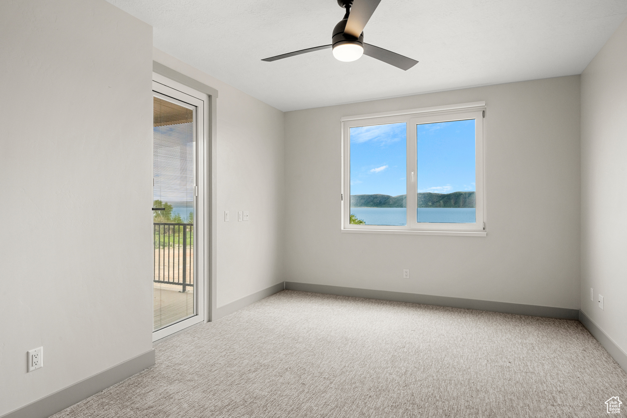 WATERS EDGE - Residential