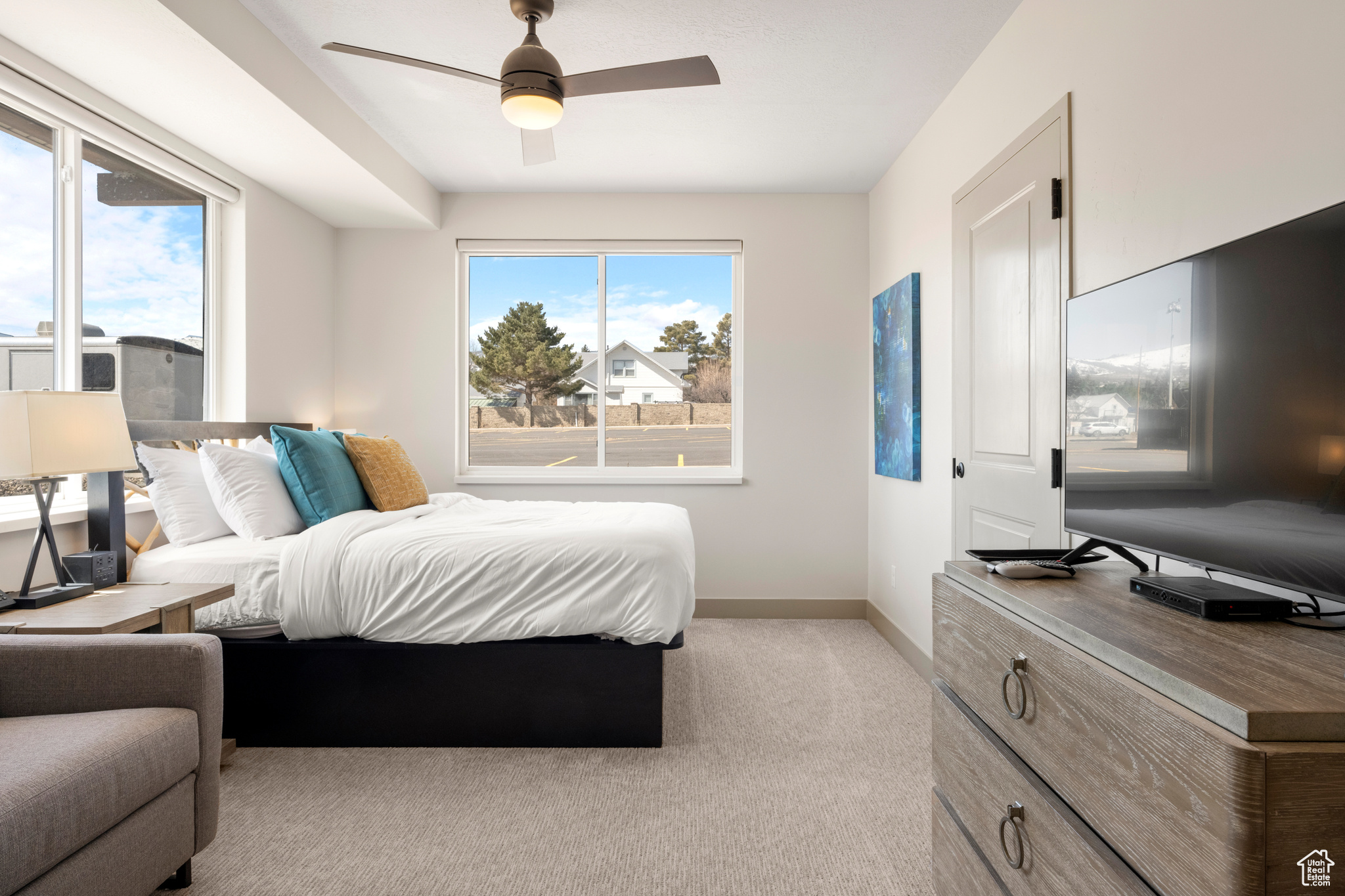 WATERS EDGE - Residential