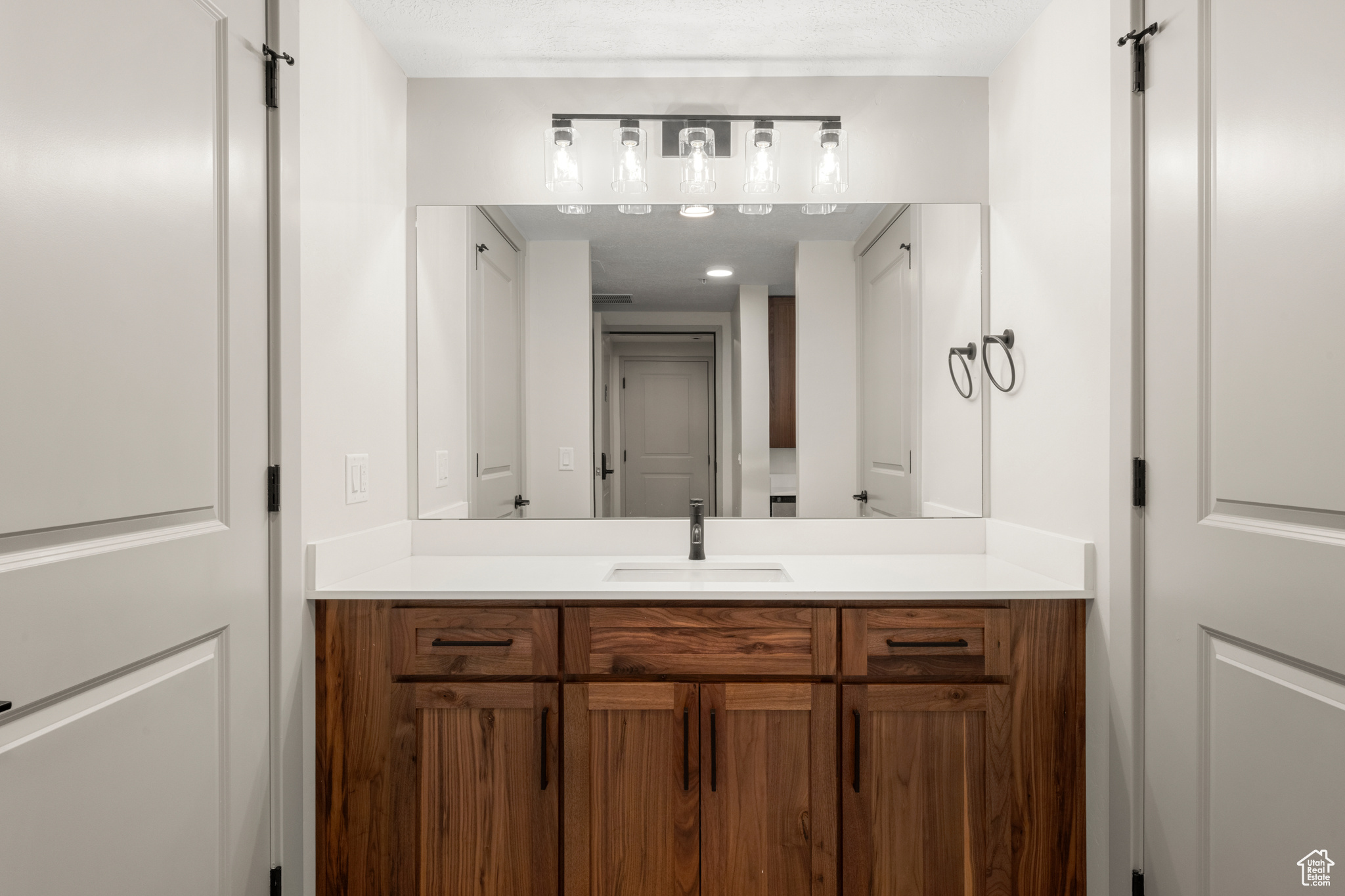 WATERS EDGE - Residential
