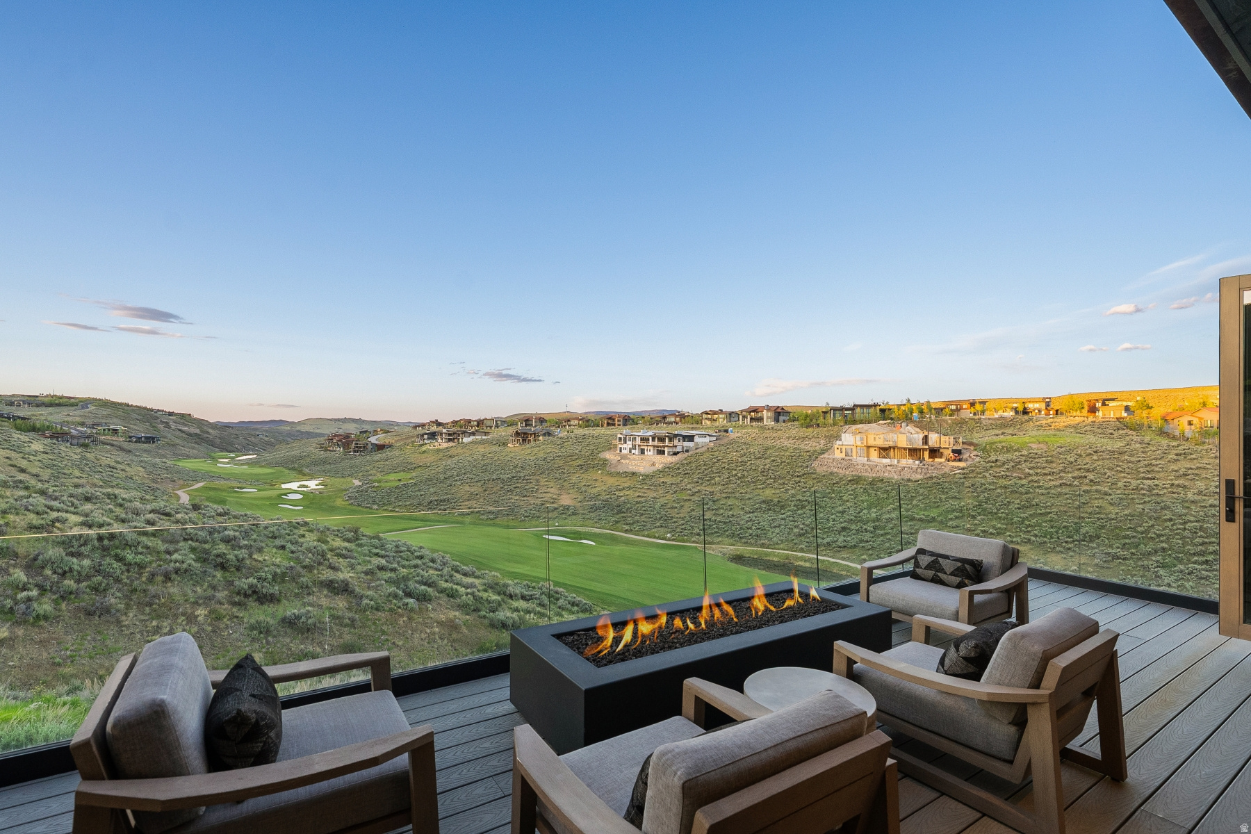 PROMONTORY PAINTED SHORES - Residential