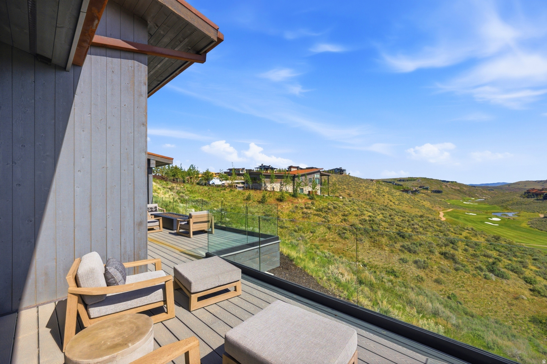 PROMONTORY PAINTED SHORES - Residential