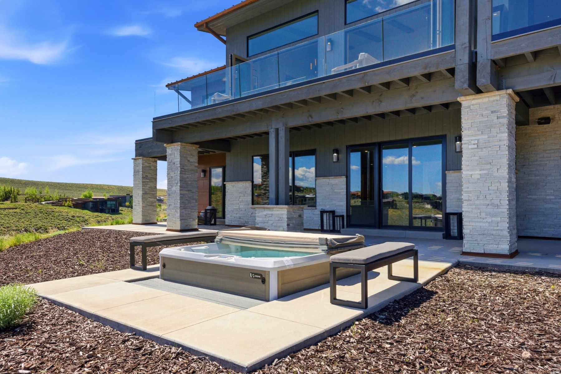 PROMONTORY PAINTED SHORES - Residential