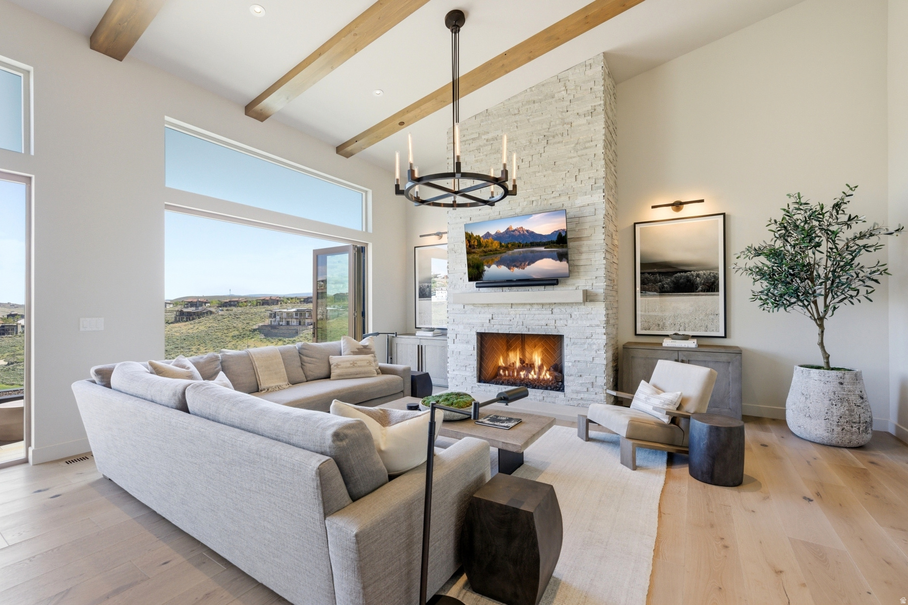PROMONTORY PAINTED SHORES - Residential