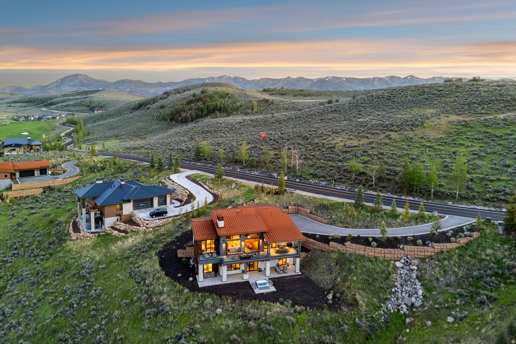 PROMONTORY PAINTED SHORES - Residential