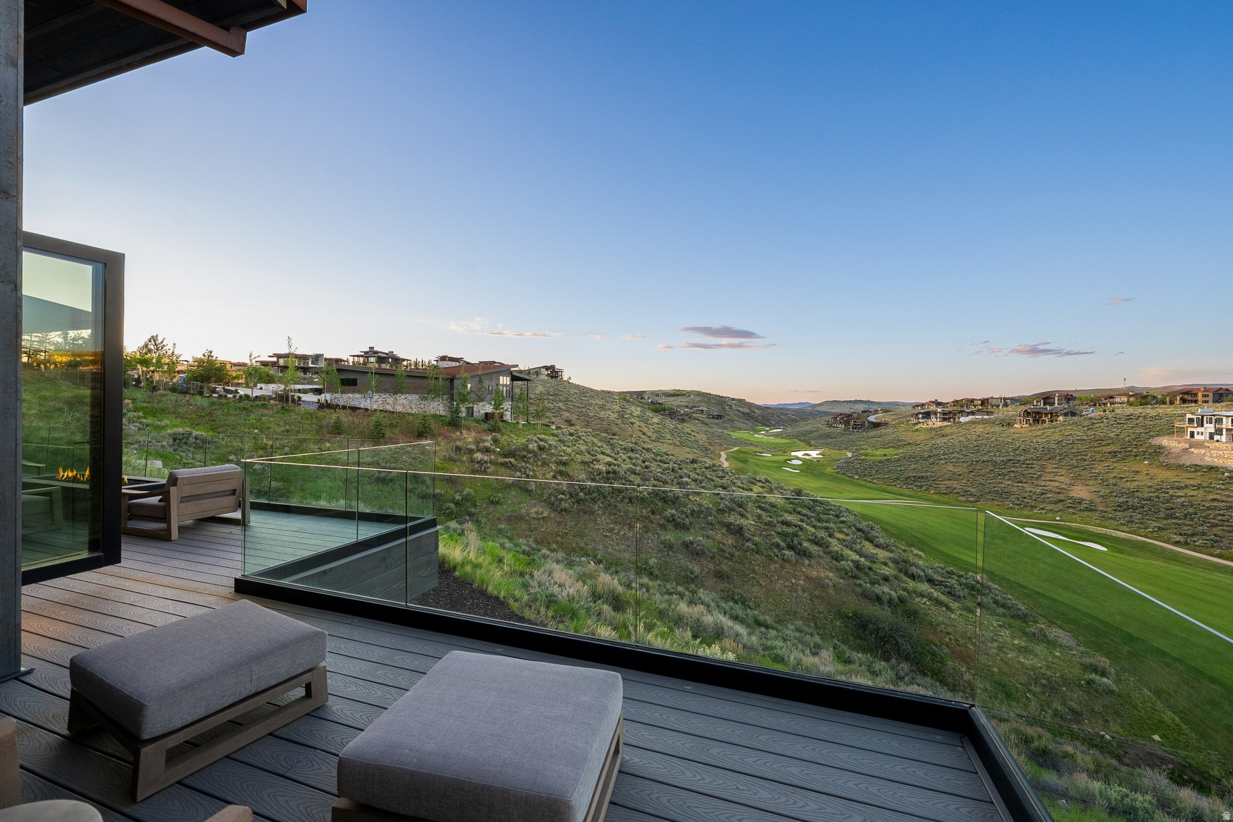 PROMONTORY PAINTED SHORES - Residential
