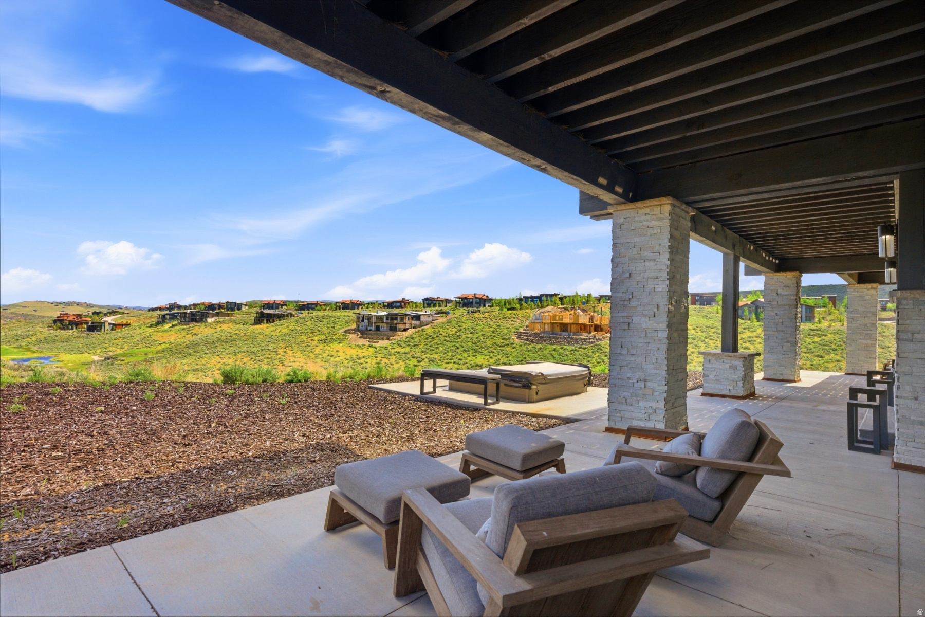 PROMONTORY PAINTED SHORES - Residential