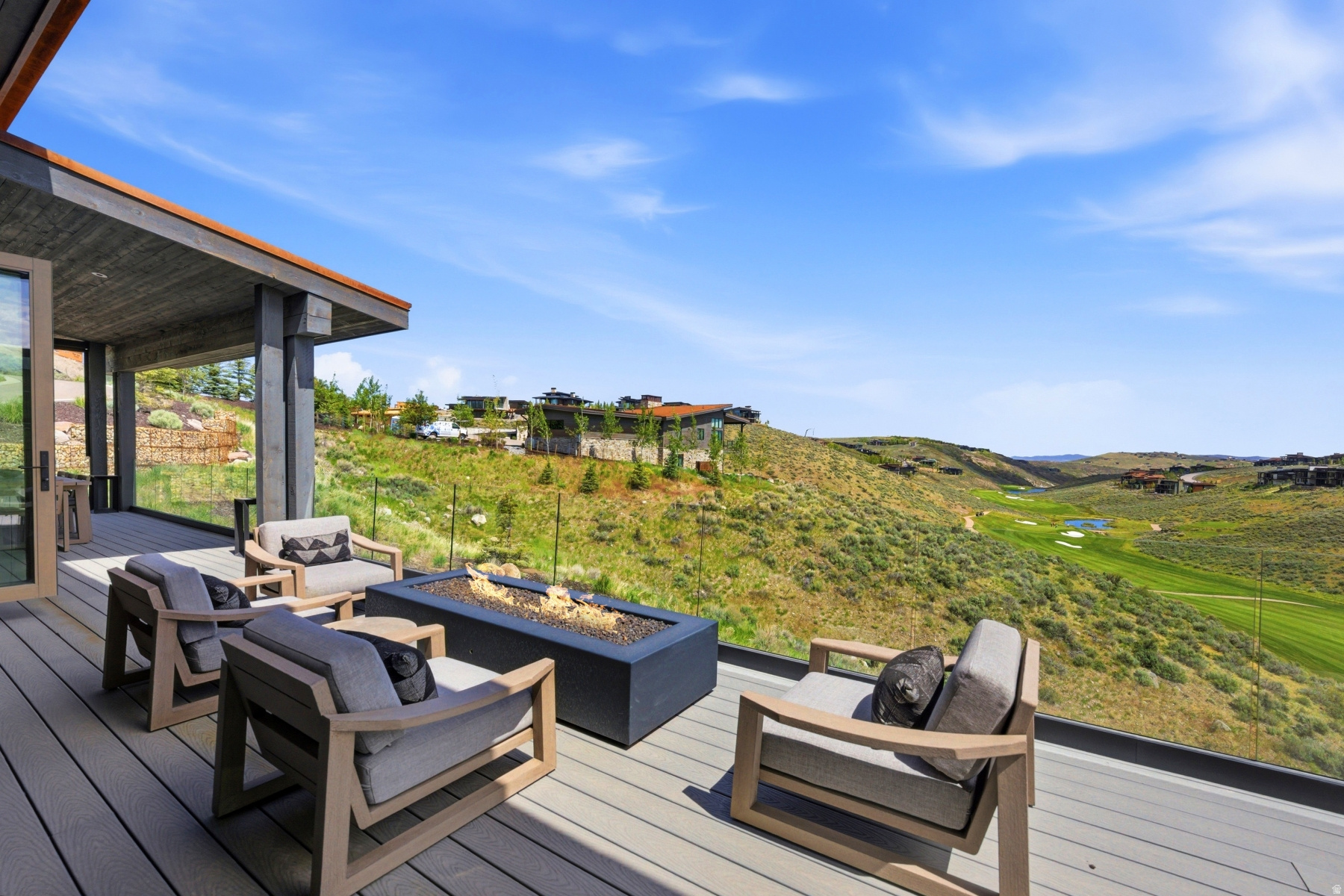 PROMONTORY PAINTED SHORES - Residential