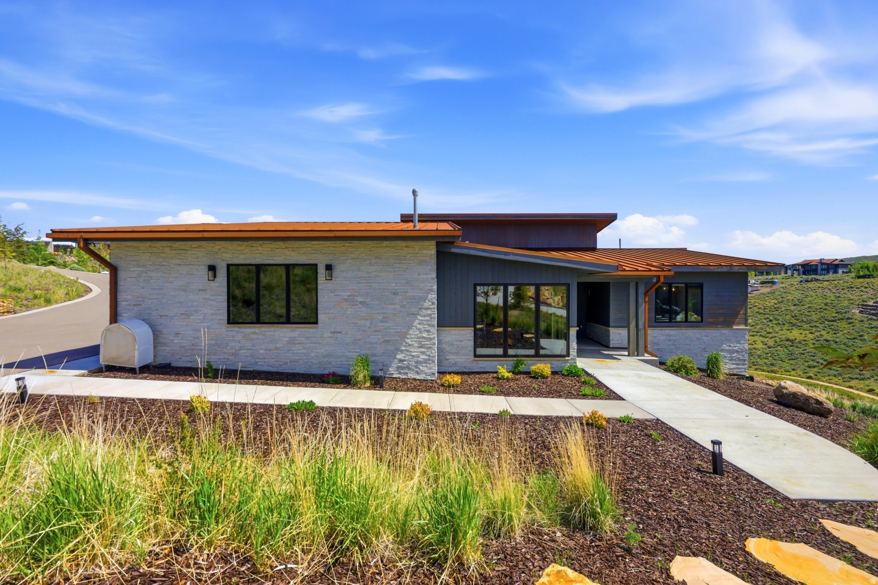 PROMONTORY PAINTED SHORES - Residential