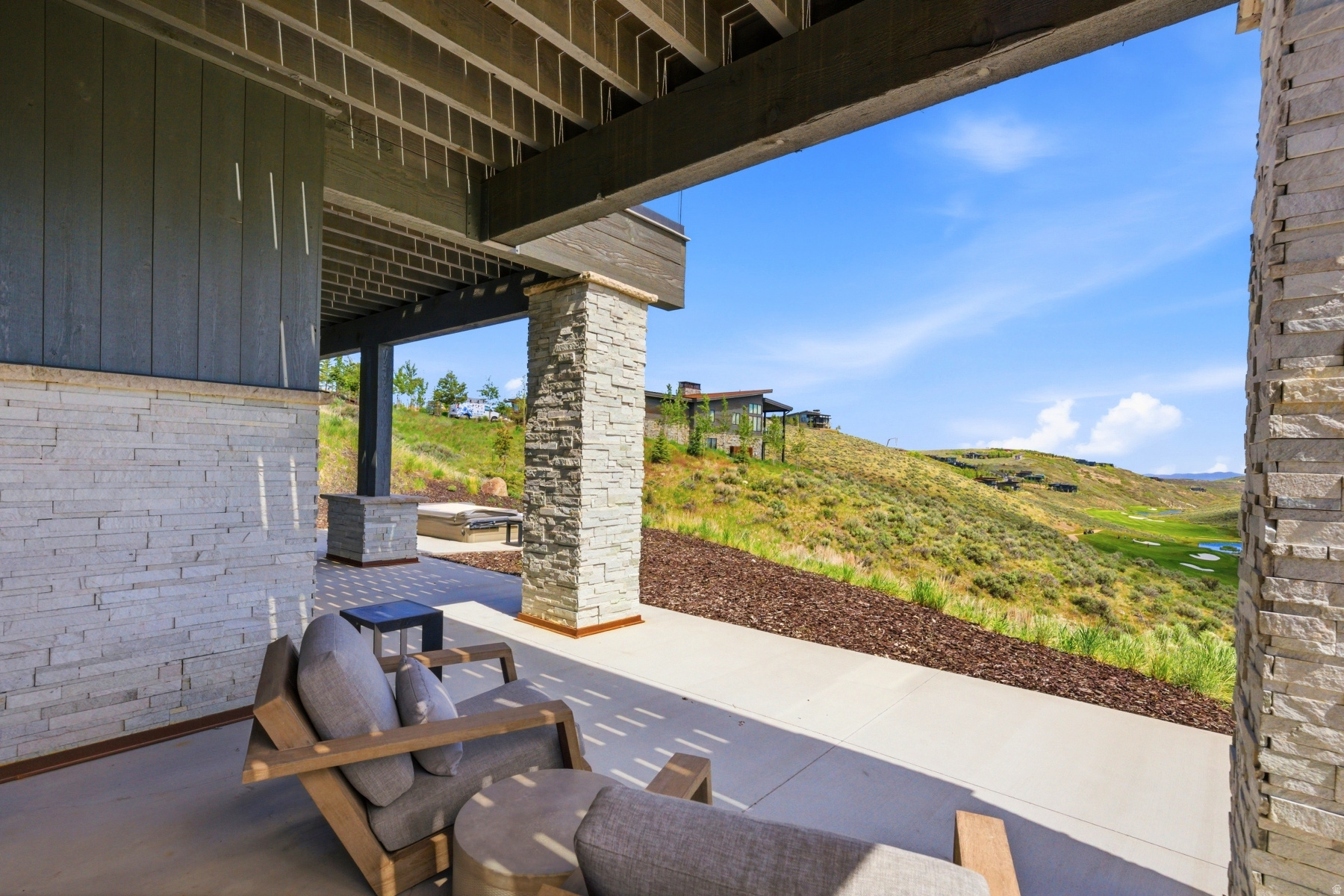 PROMONTORY PAINTED SHORES - Residential