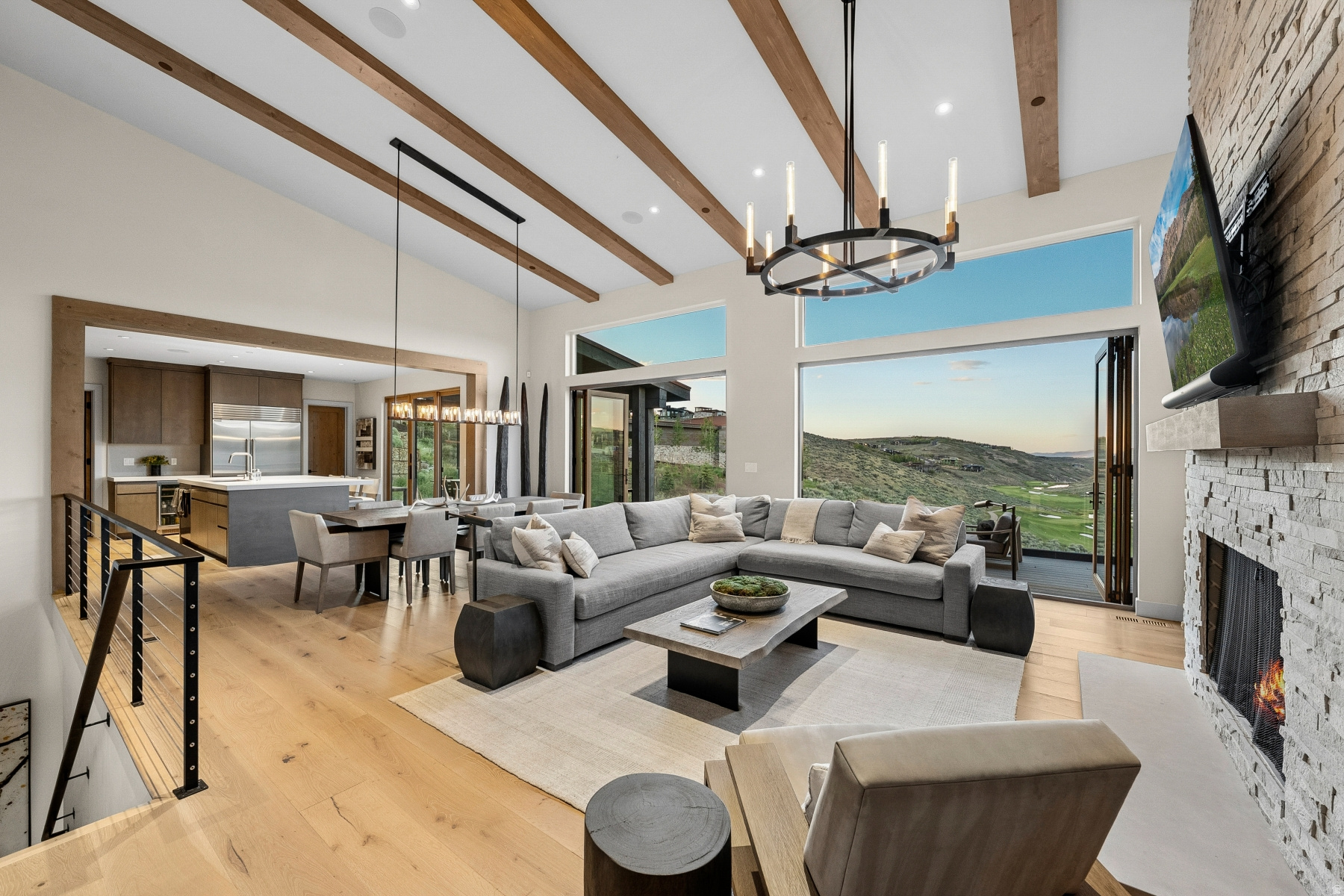 PROMONTORY PAINTED SHORES - Residential