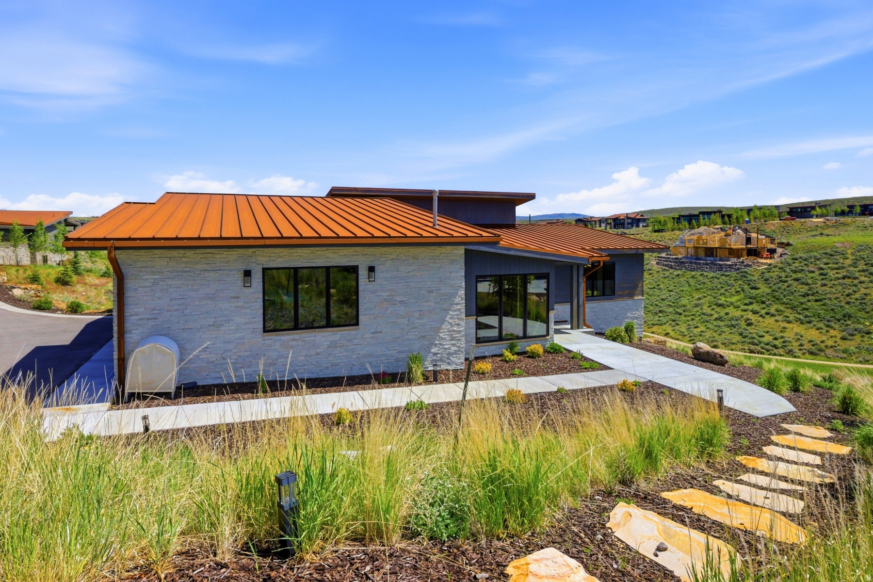 PROMONTORY PAINTED SHORES - Residential