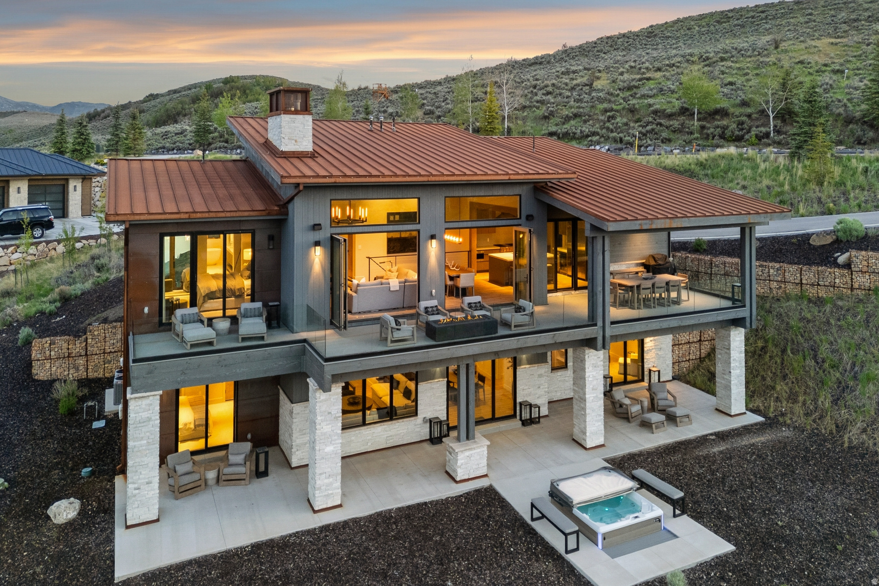 PROMONTORY PAINTED SHORES - Residential