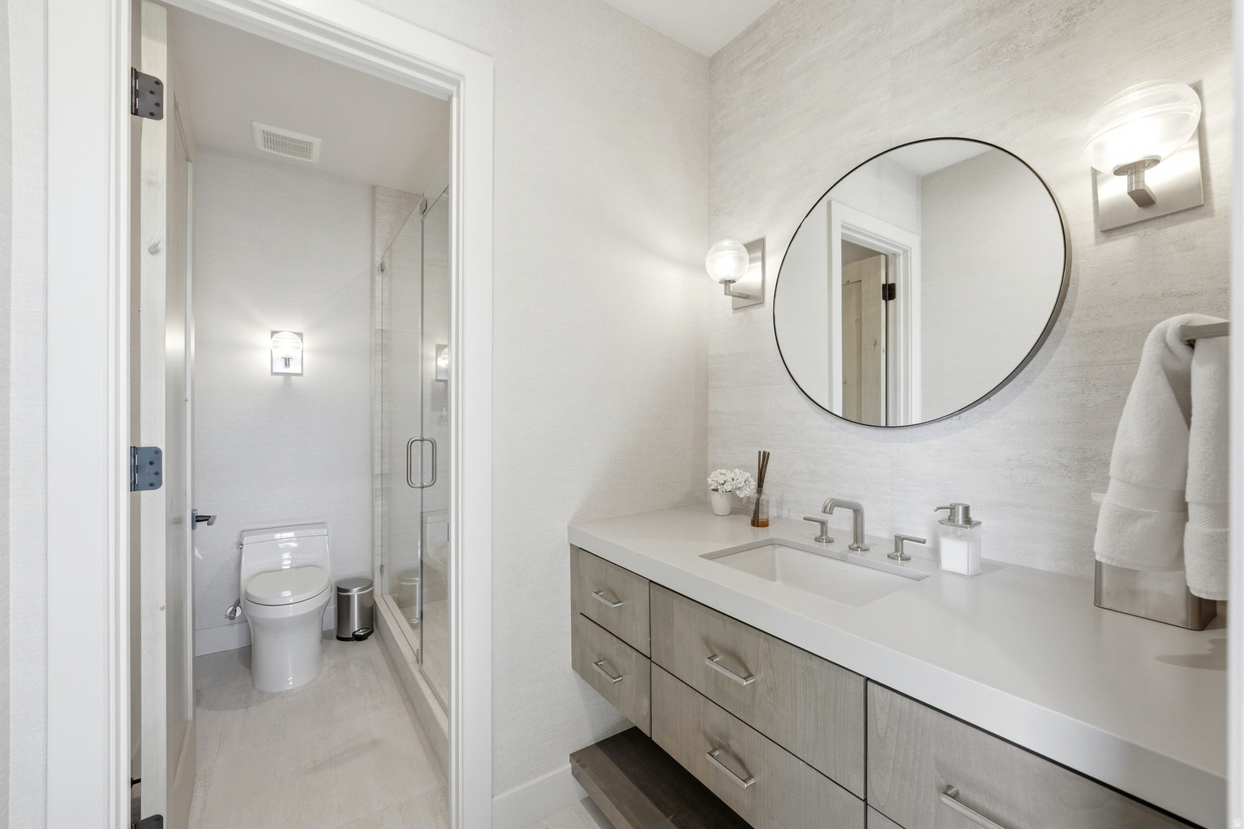 PROMONTORY PAINTED SHORES - Residential