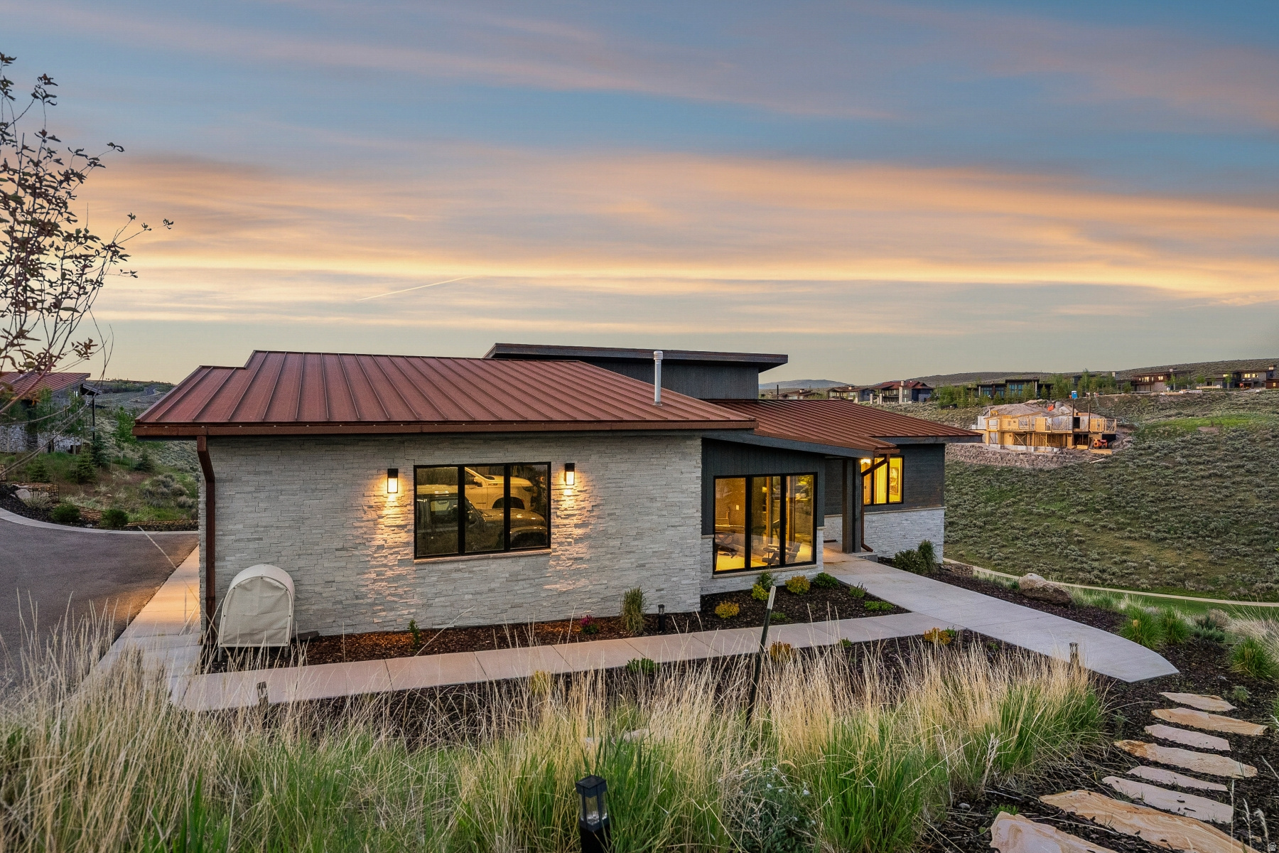 PROMONTORY PAINTED SHORES - Residential
