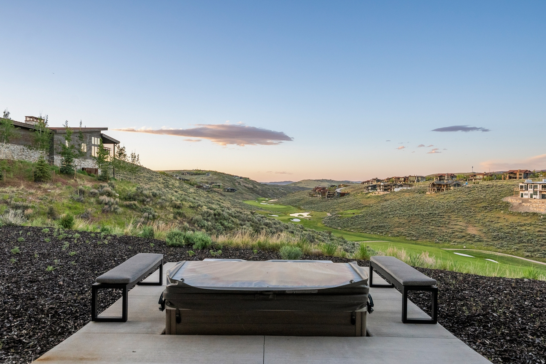 PROMONTORY PAINTED SHORES - Residential