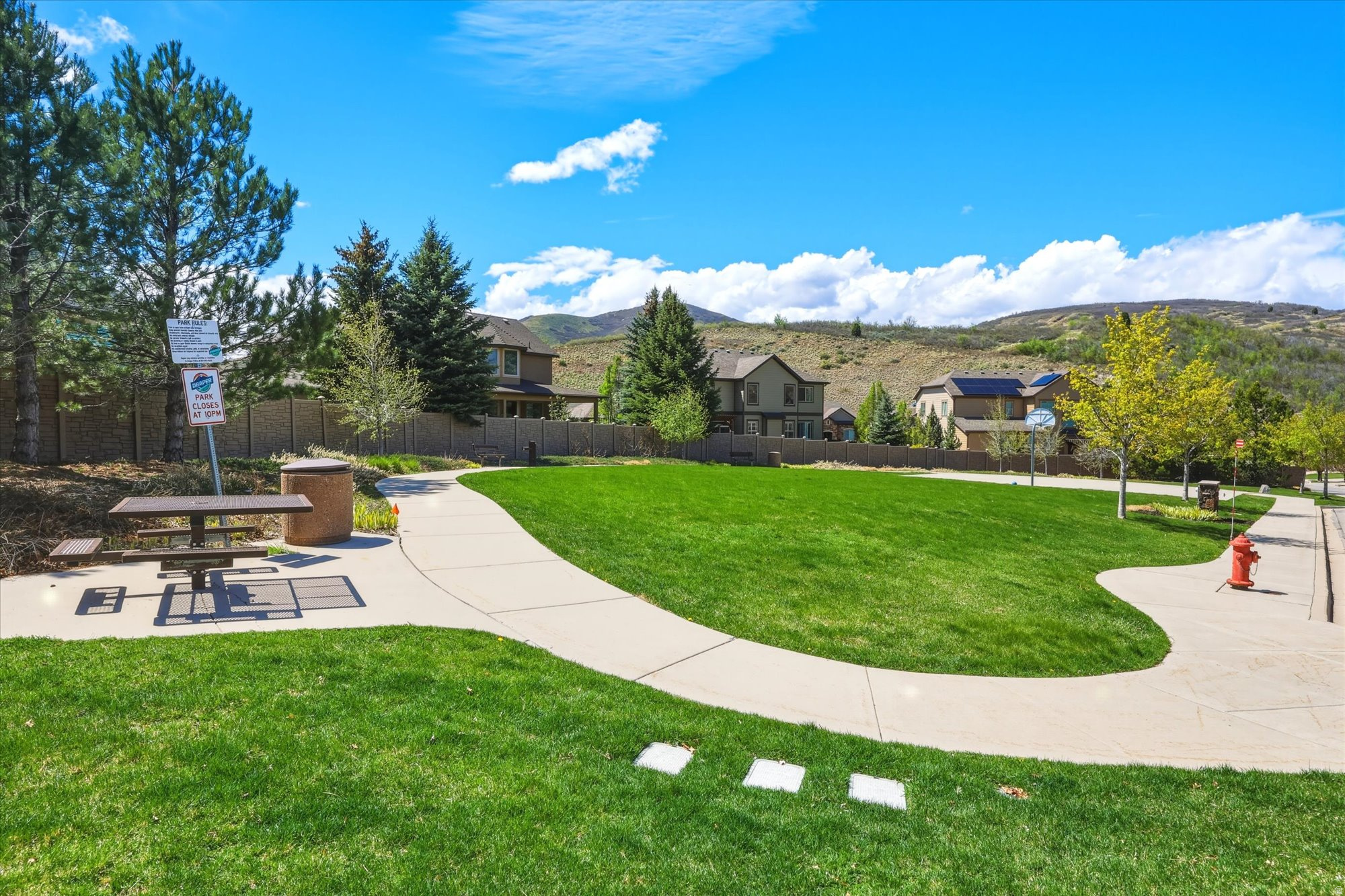 MAPLE HOLLOW NO 7 AT SUNCREST - Residential