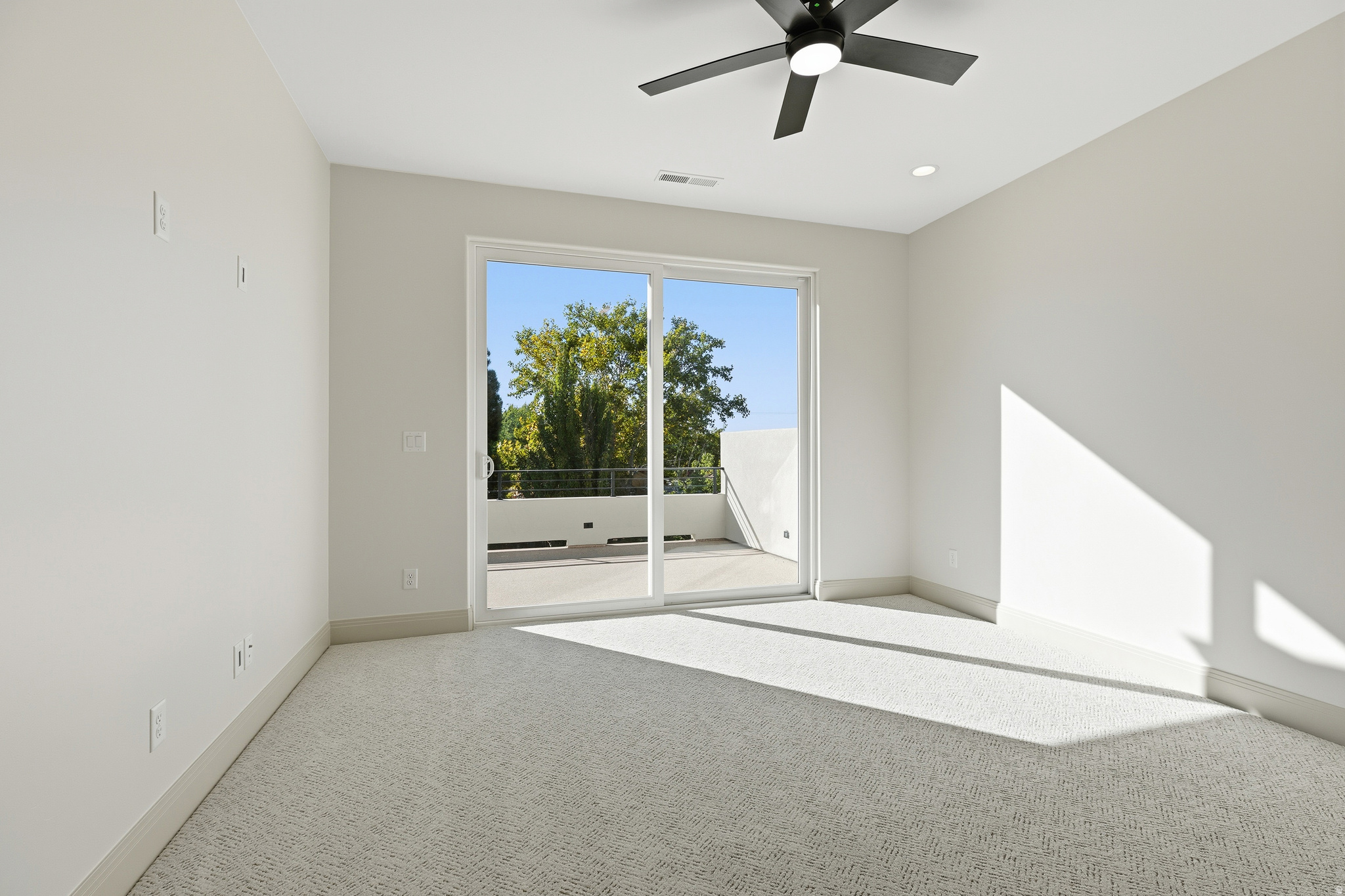 FALON RIDGE - Residential