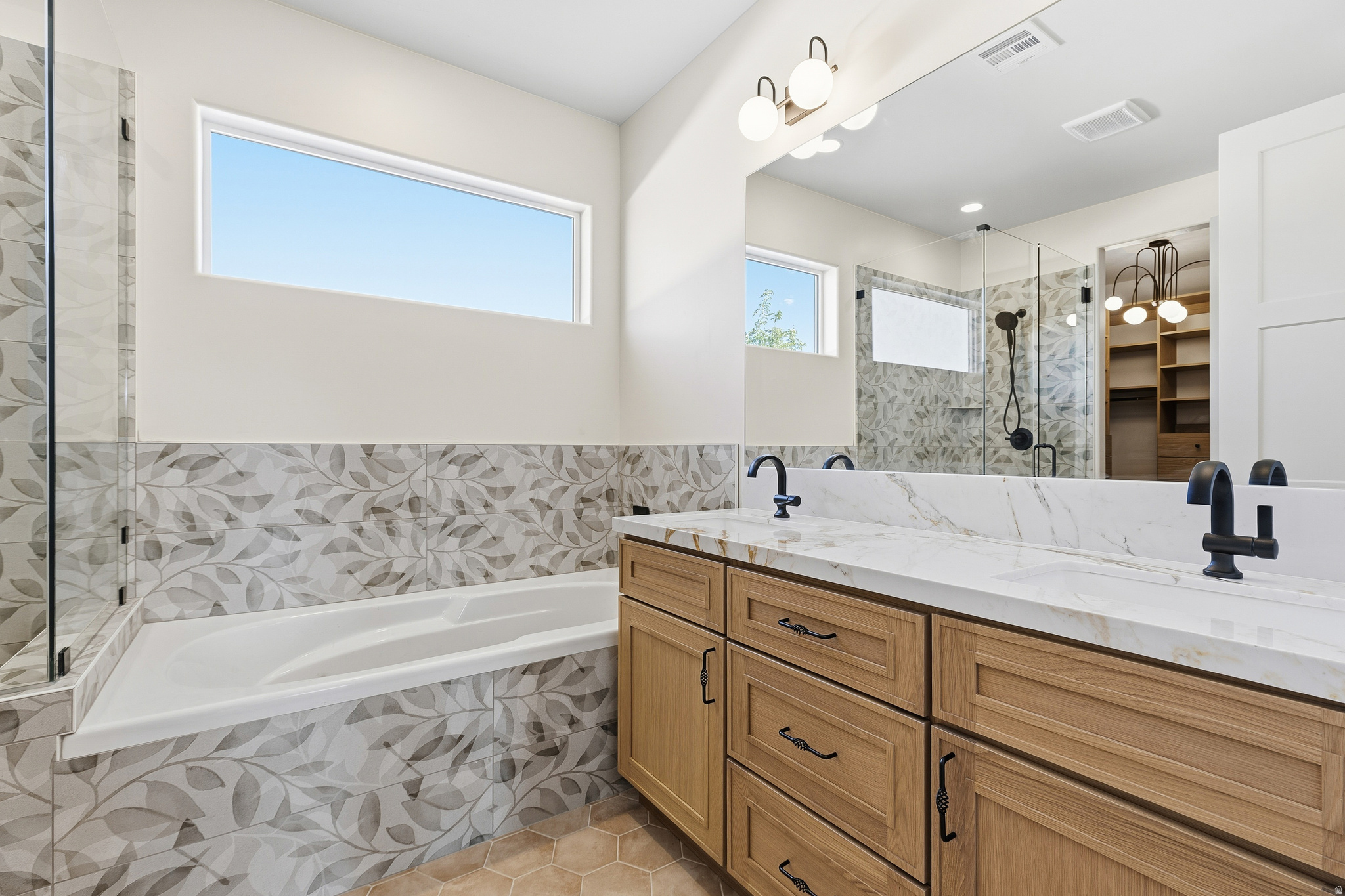 FALON RIDGE - Residential