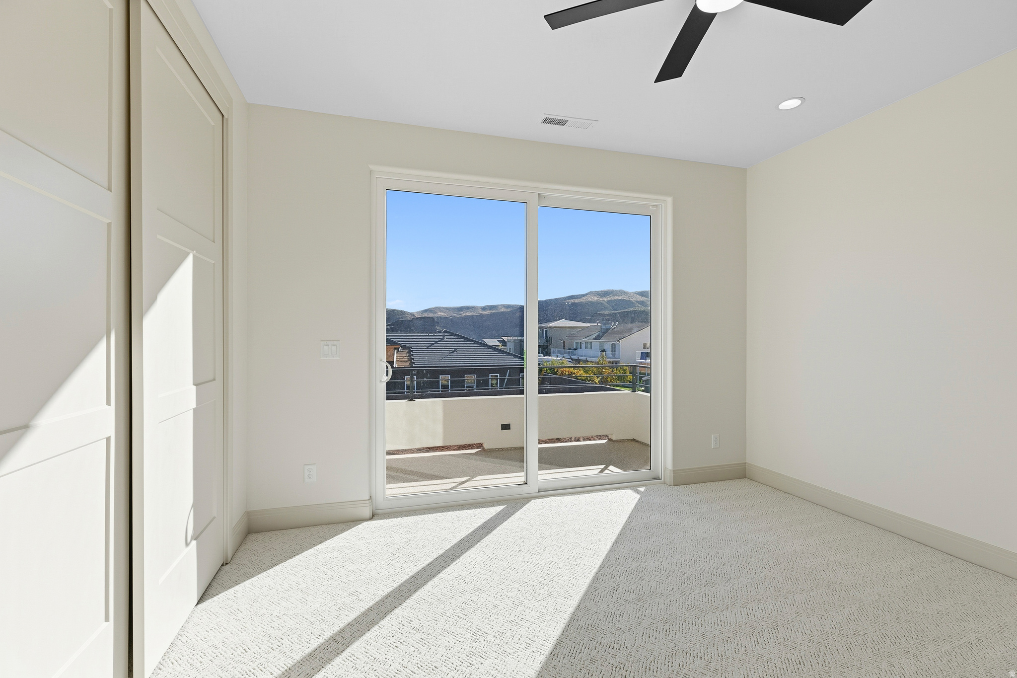 FALON RIDGE - Residential