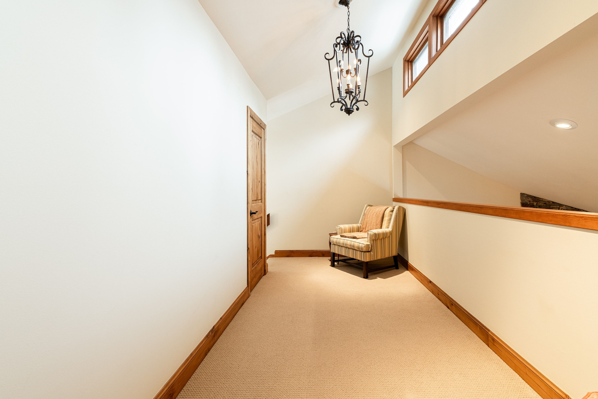 LAKESIDE - Residential Lease