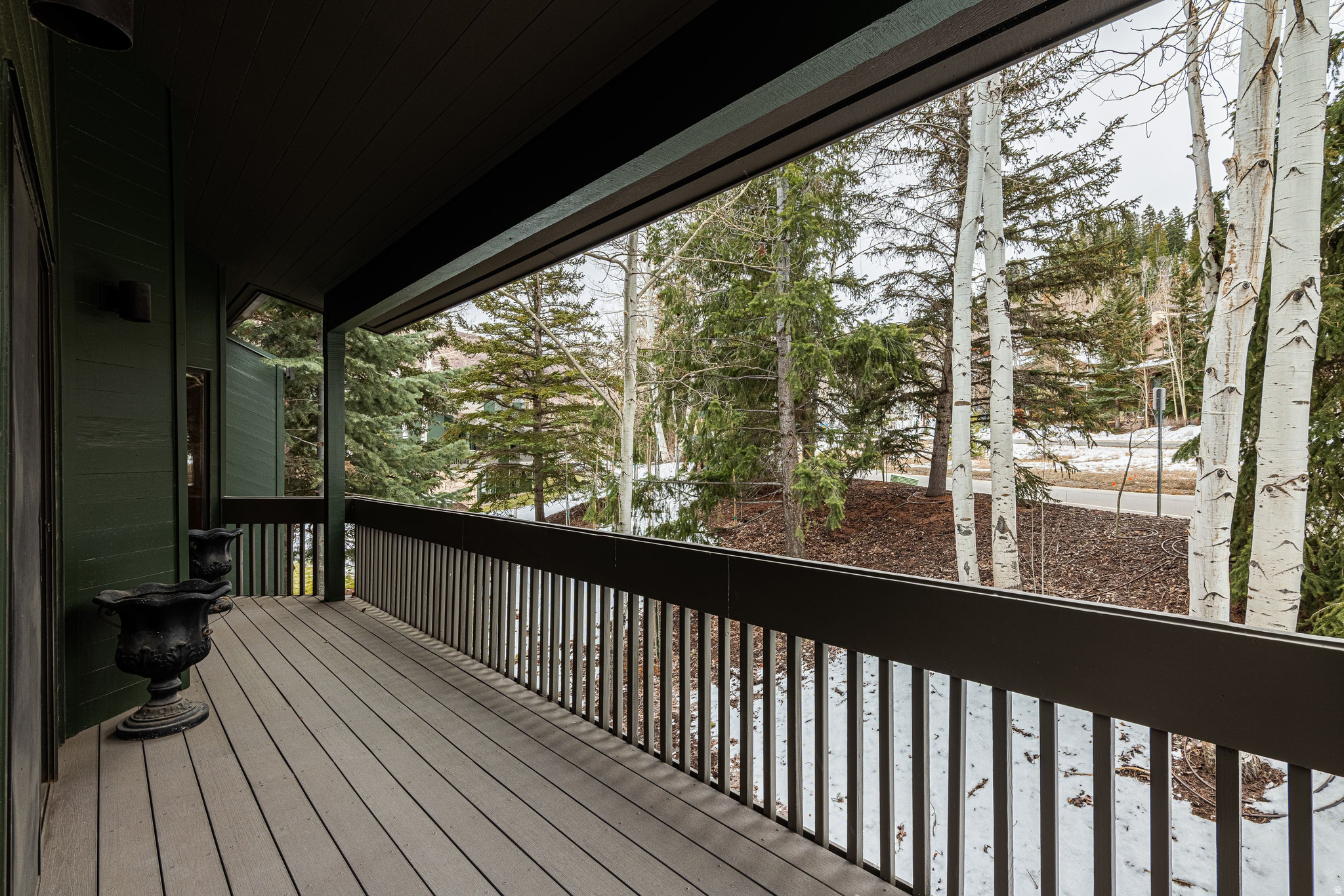 LAKESIDE - Residential Lease