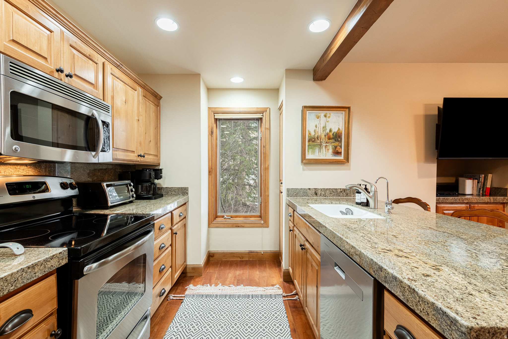 LAKESIDE - Residential Lease