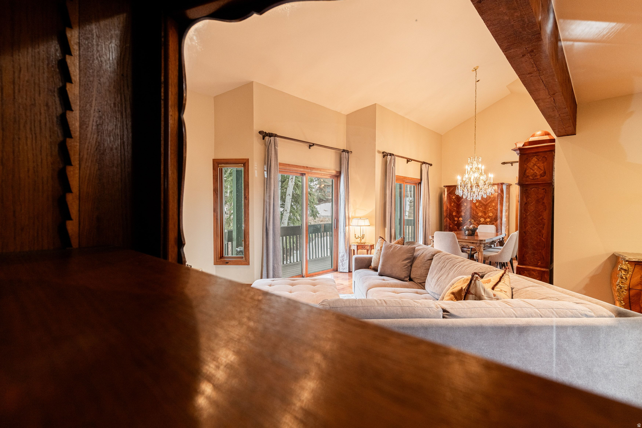 LAKESIDE - Residential Lease