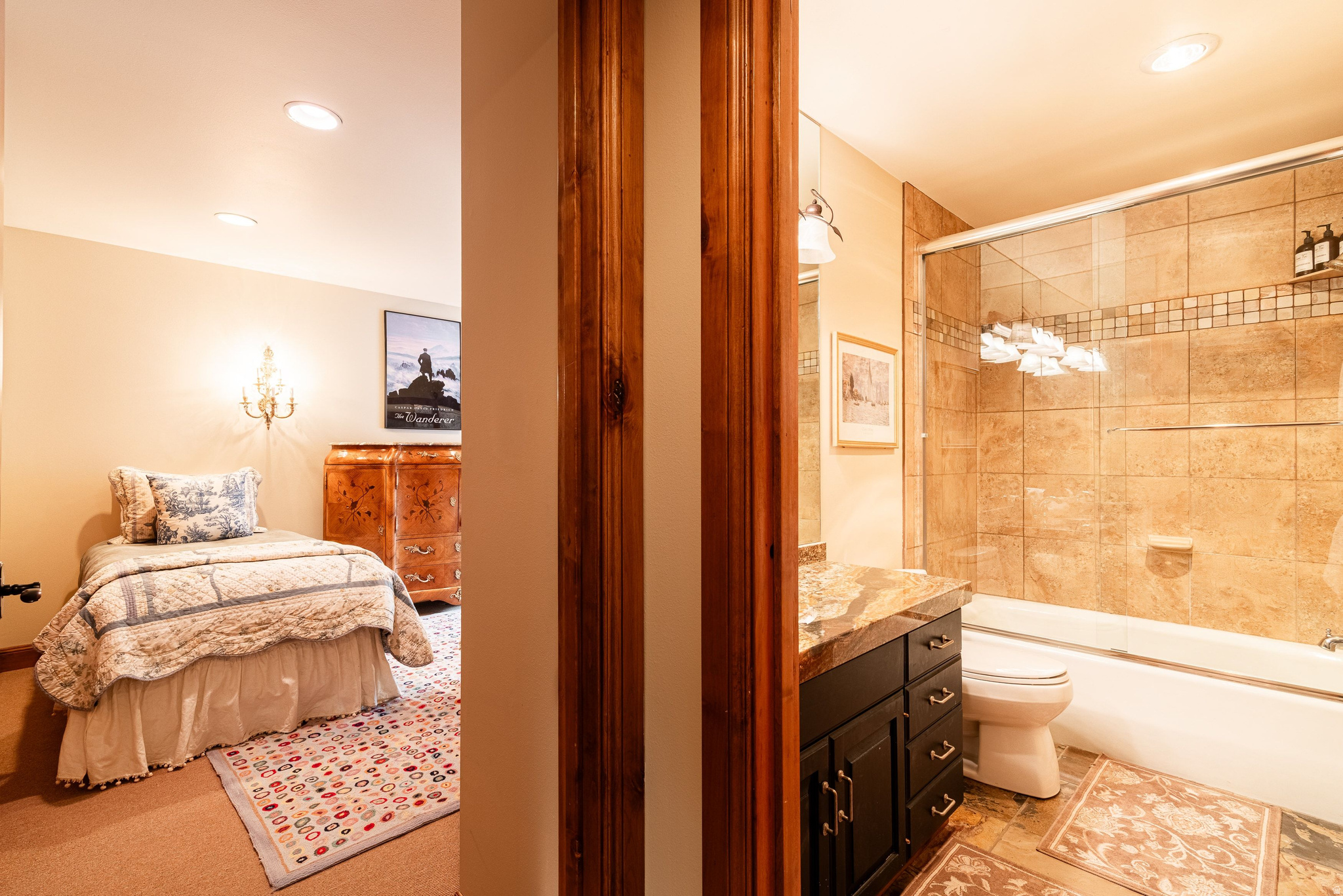 LAKESIDE - Residential Lease