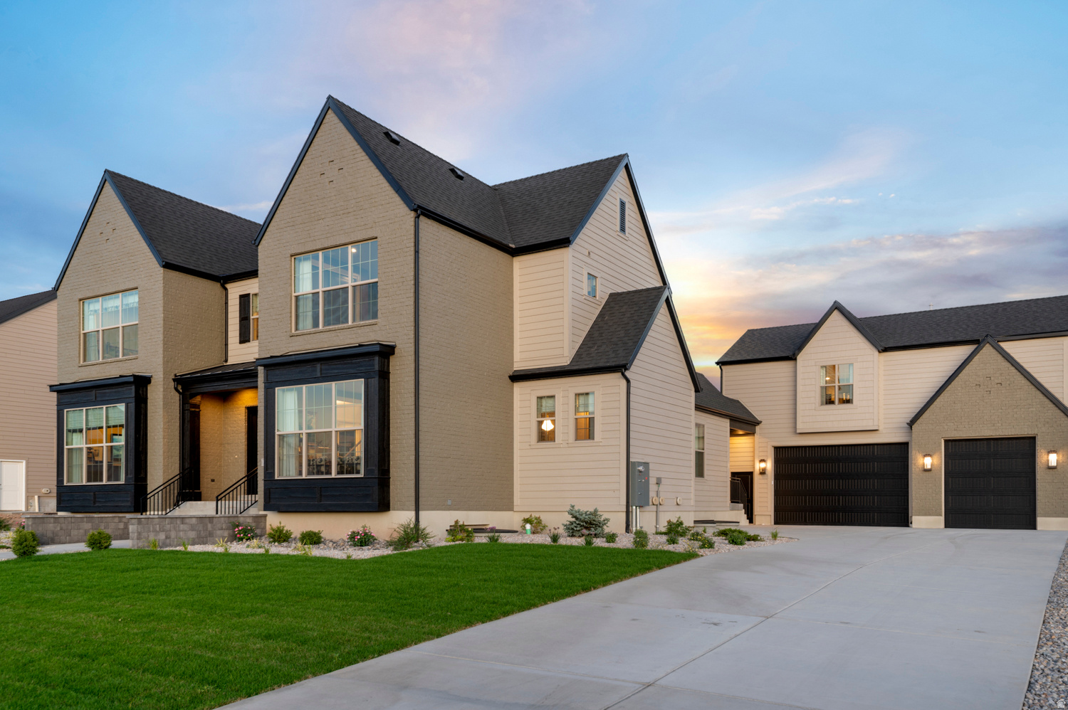 CRESTED PEAKS 13 - Residential