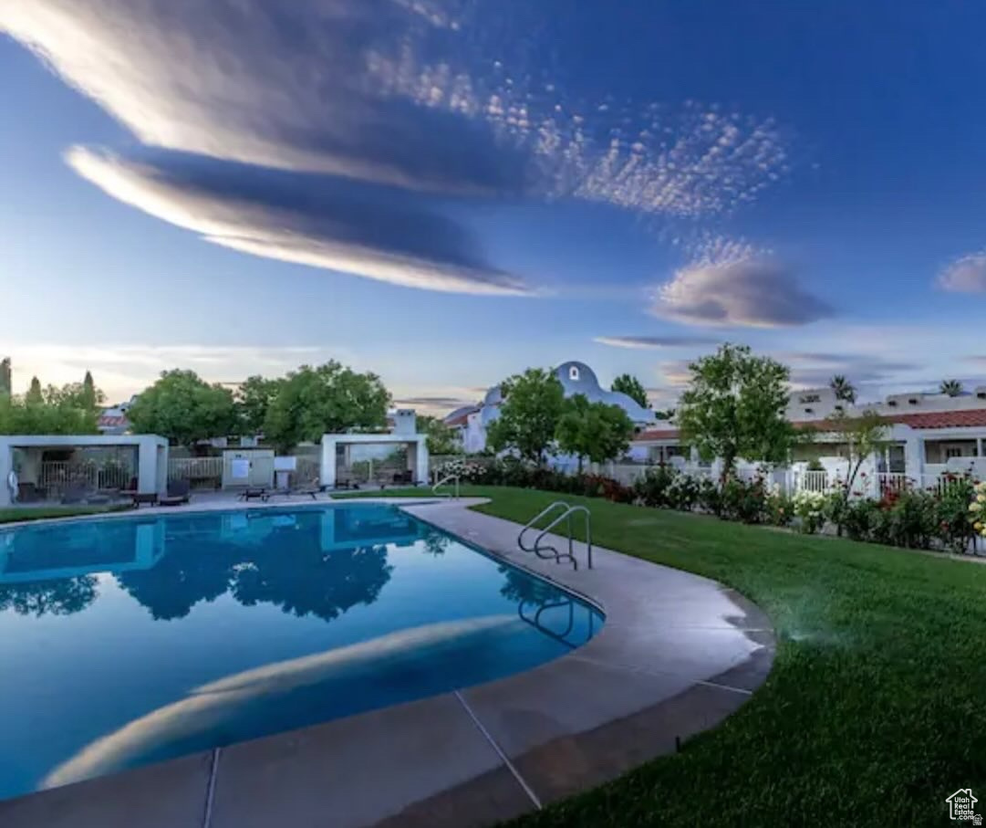 AMIRA AT GREEN VALLEY - Residential