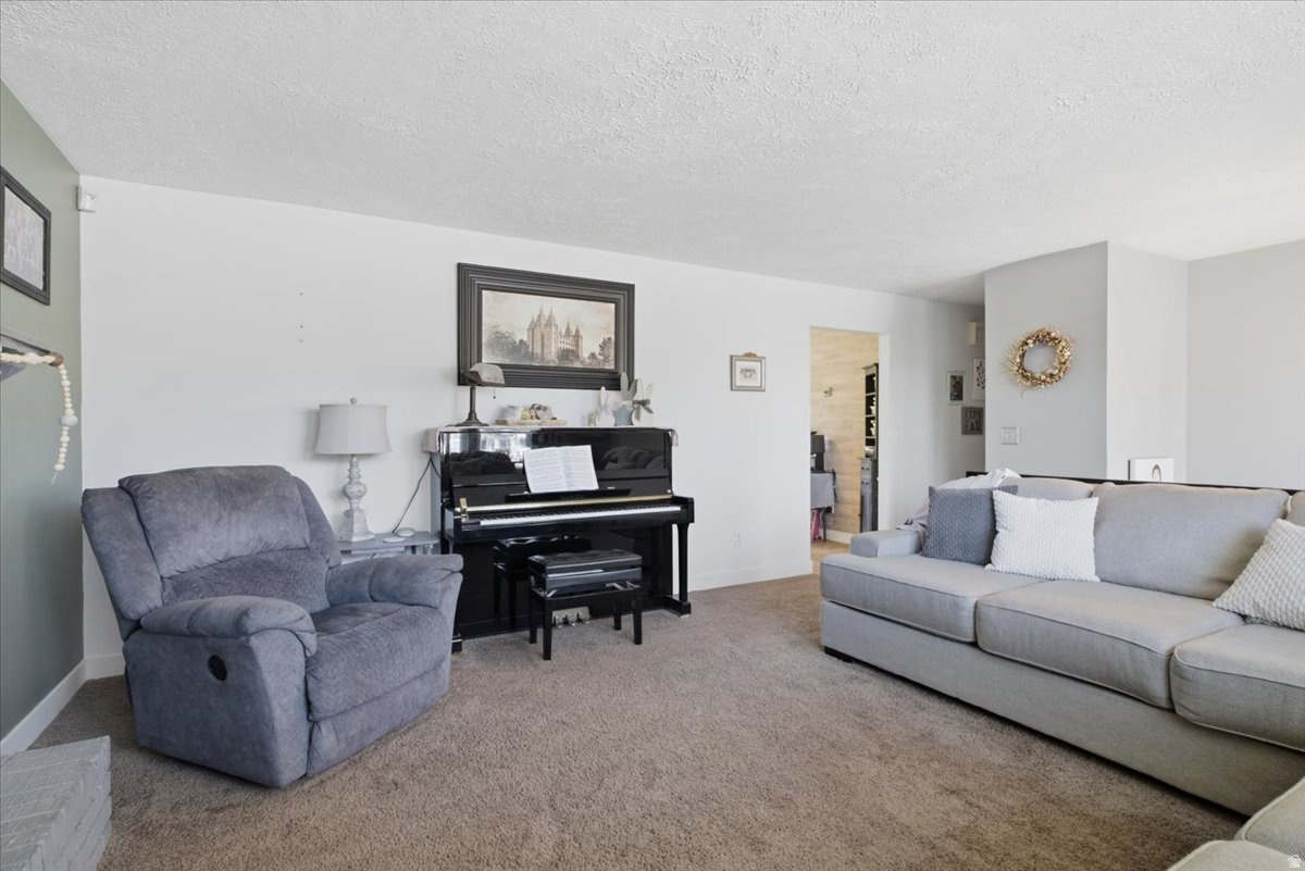 OQUIRRH ESTATES SUB - Residential