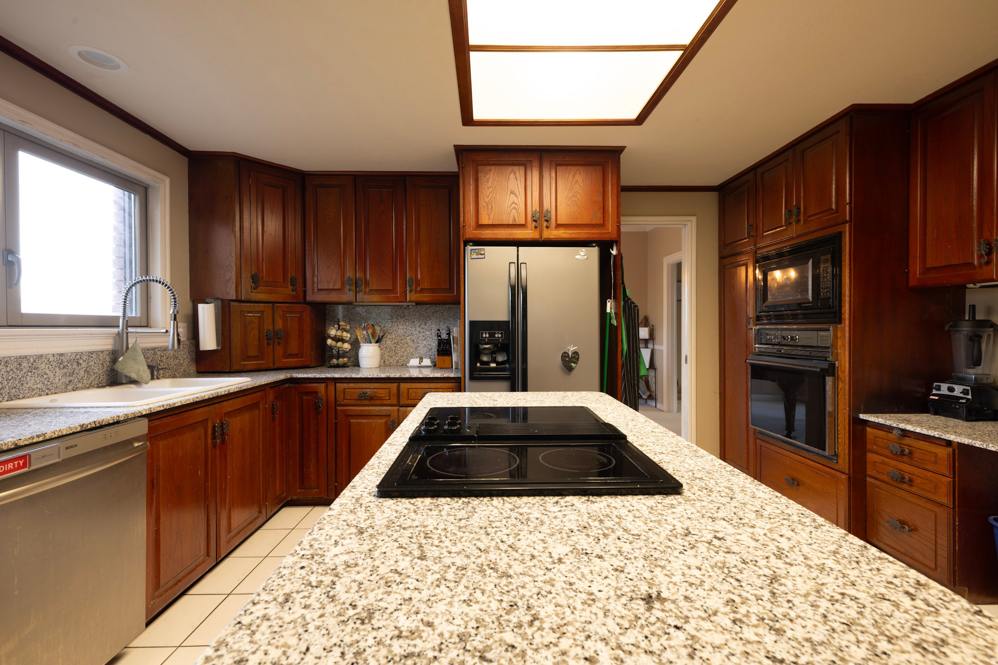 OAKRIDGE VILLAGE - Residential