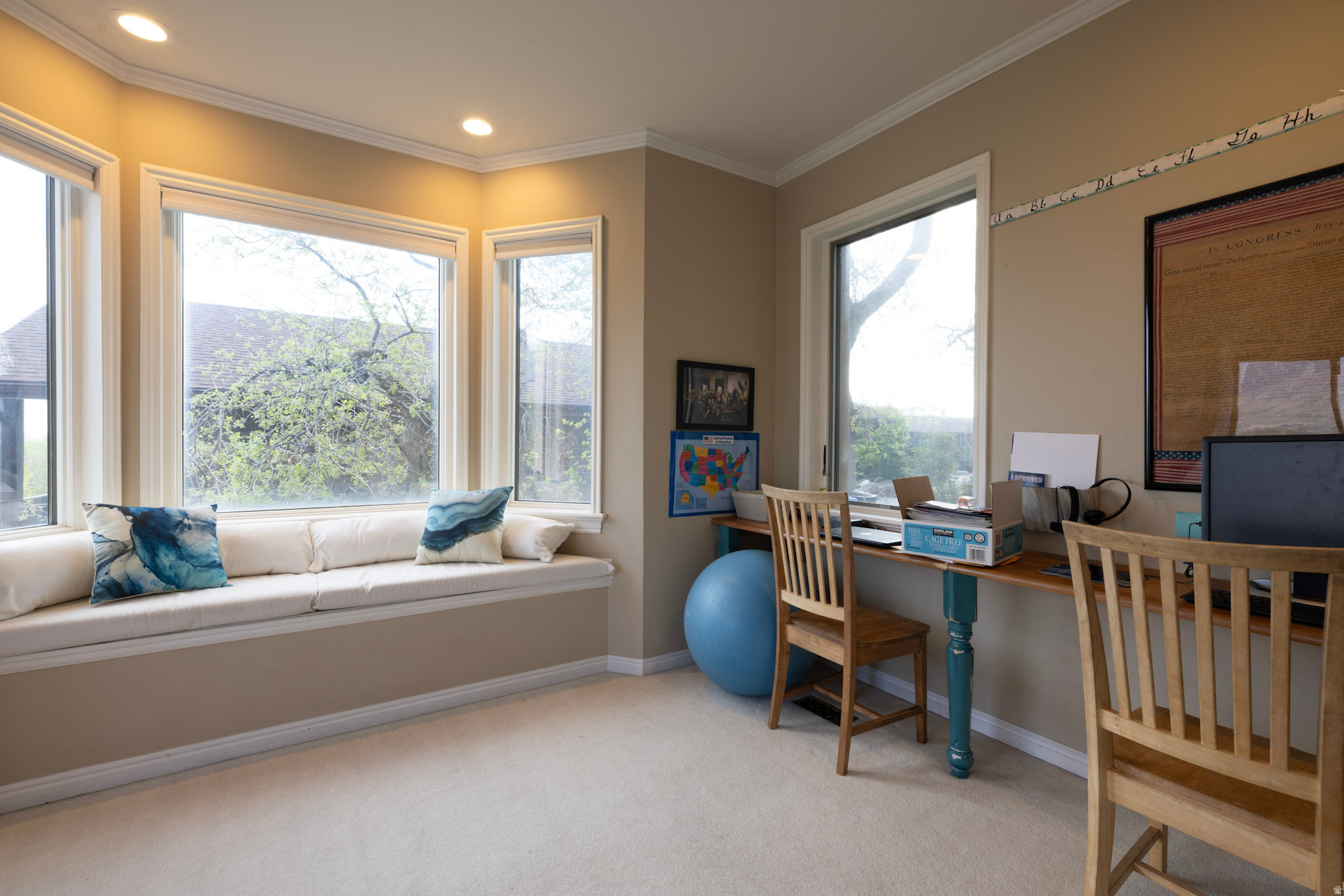 OAKRIDGE VILLAGE - Residential